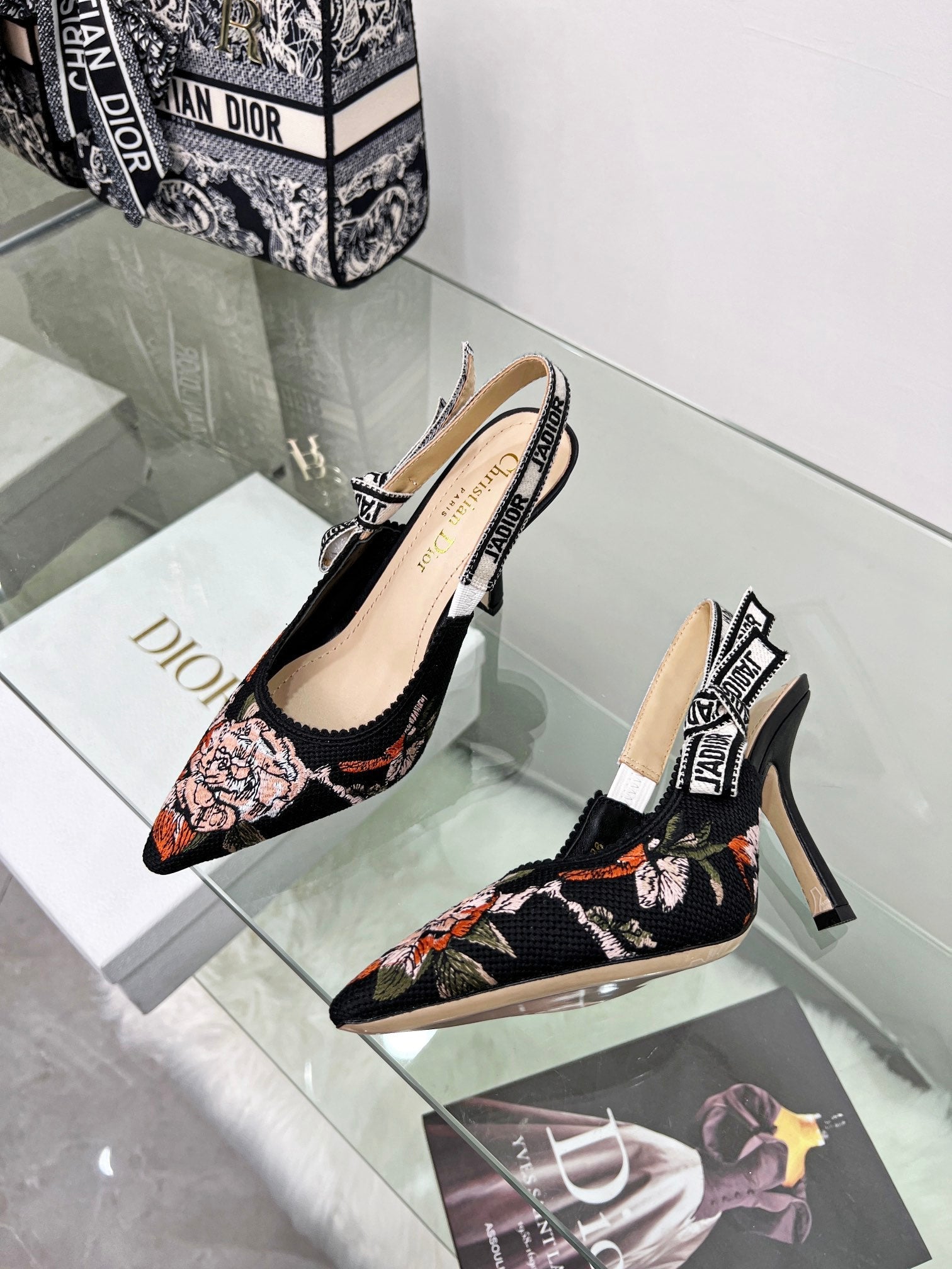 Luxury Shoes - DIR - 424
