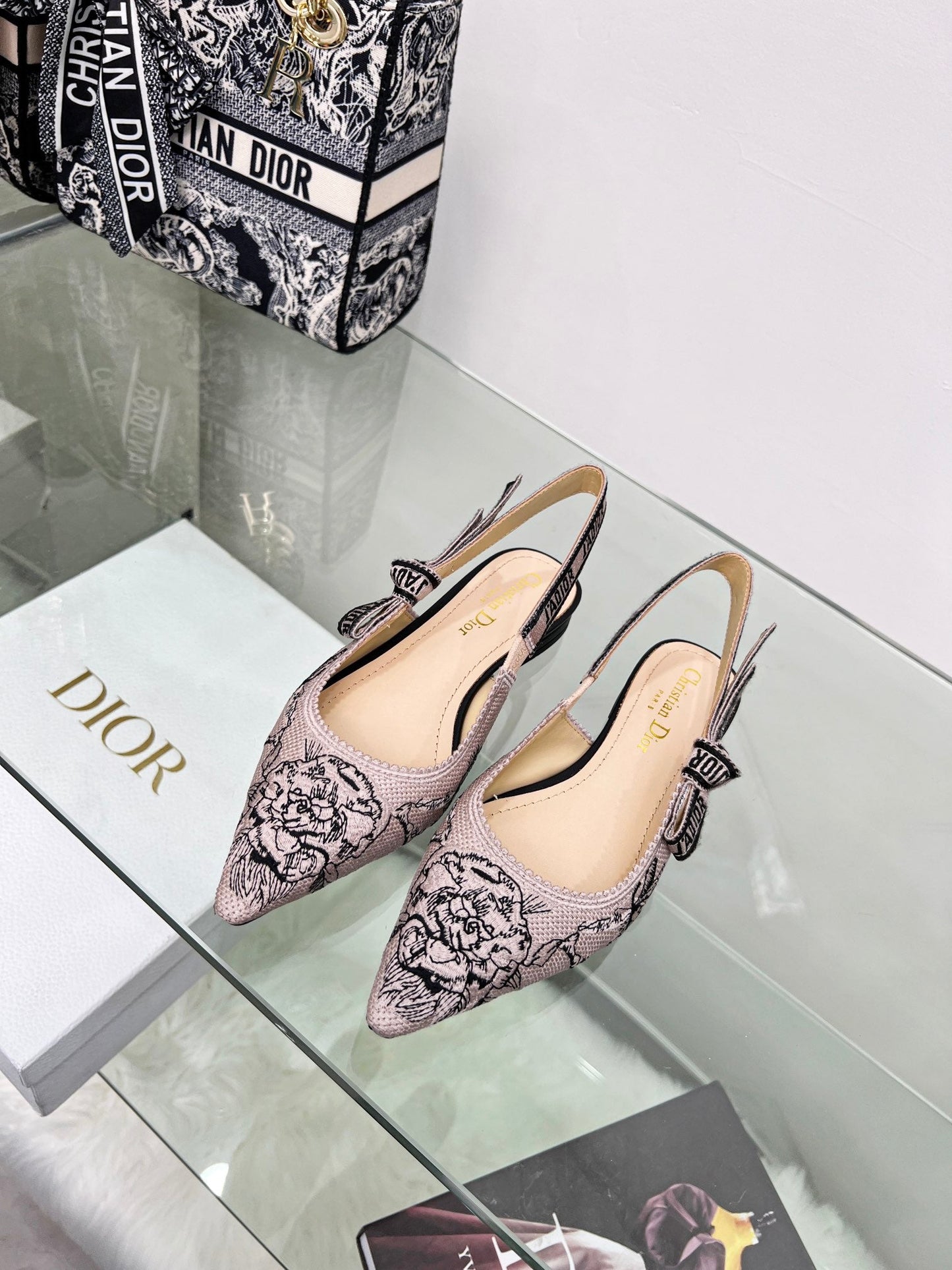 Luxury Shoes - DIR - 425