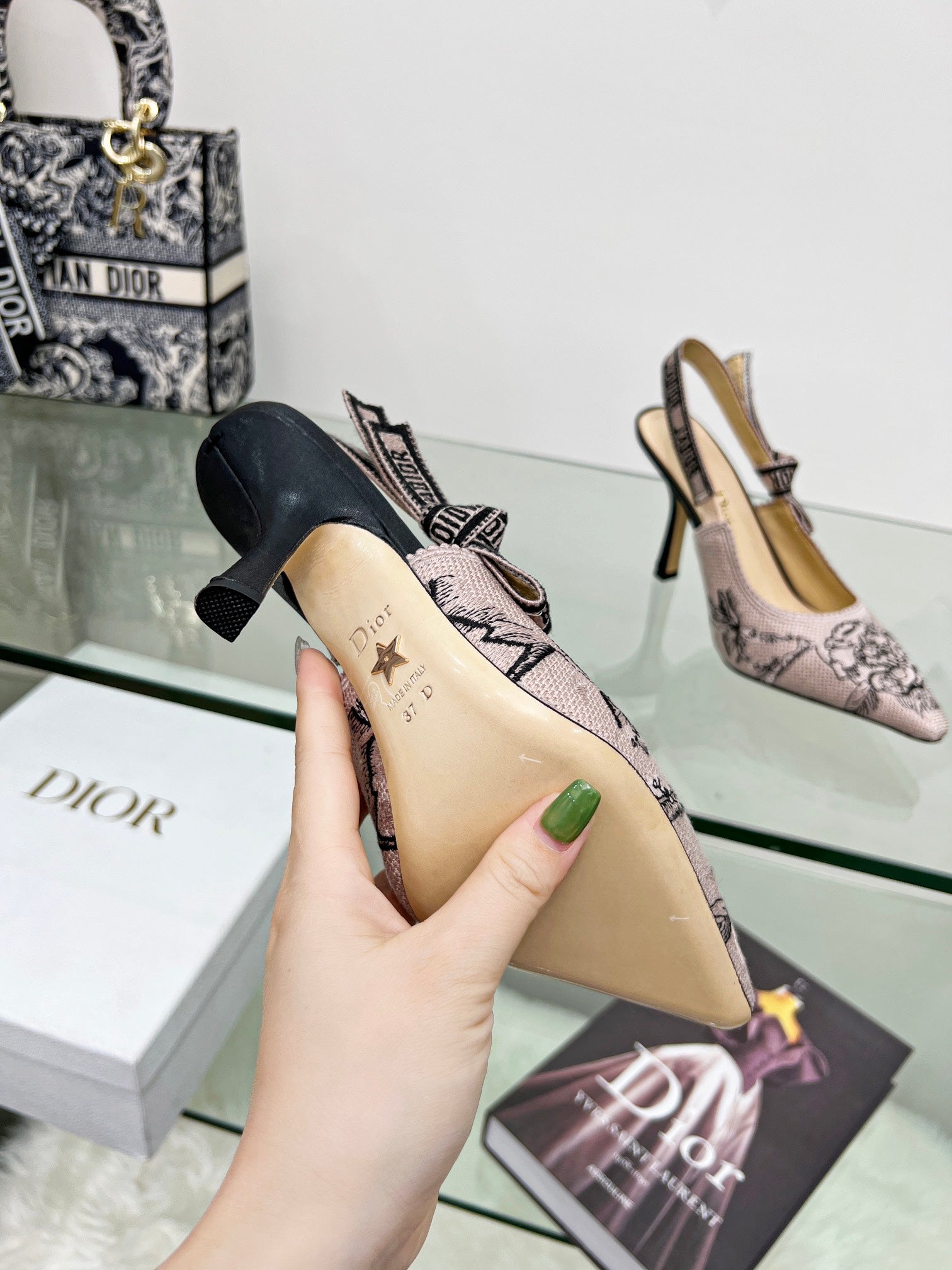 Luxury Shoes - DIR - 427