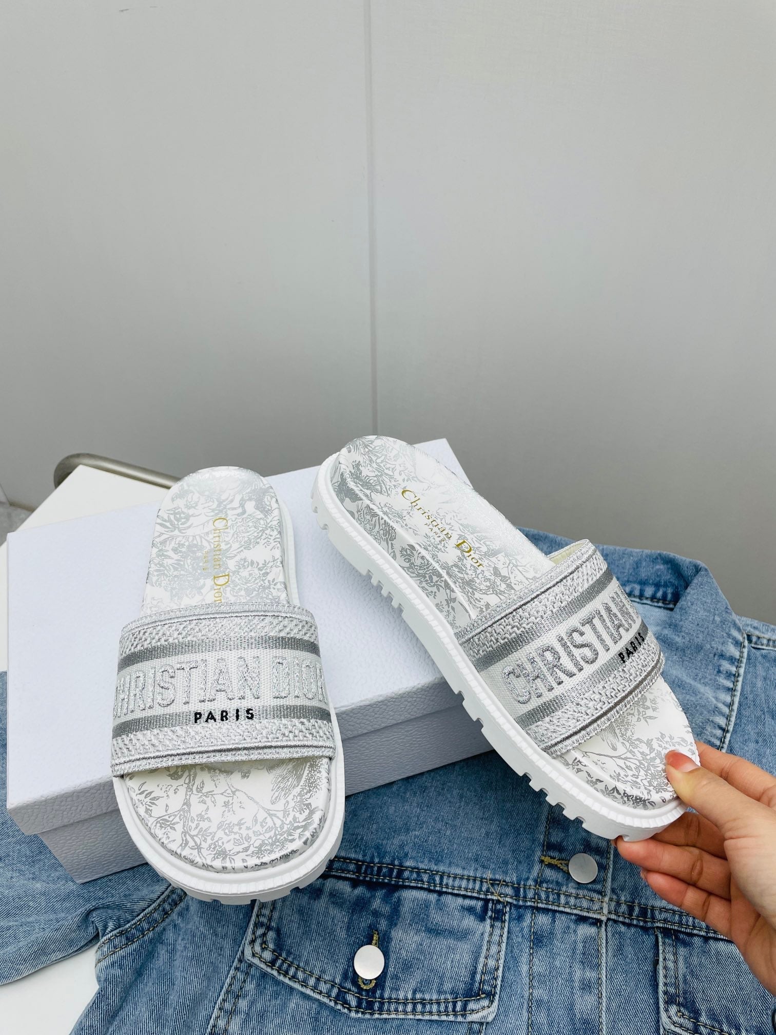 Luxury Shoes - DIR - 520