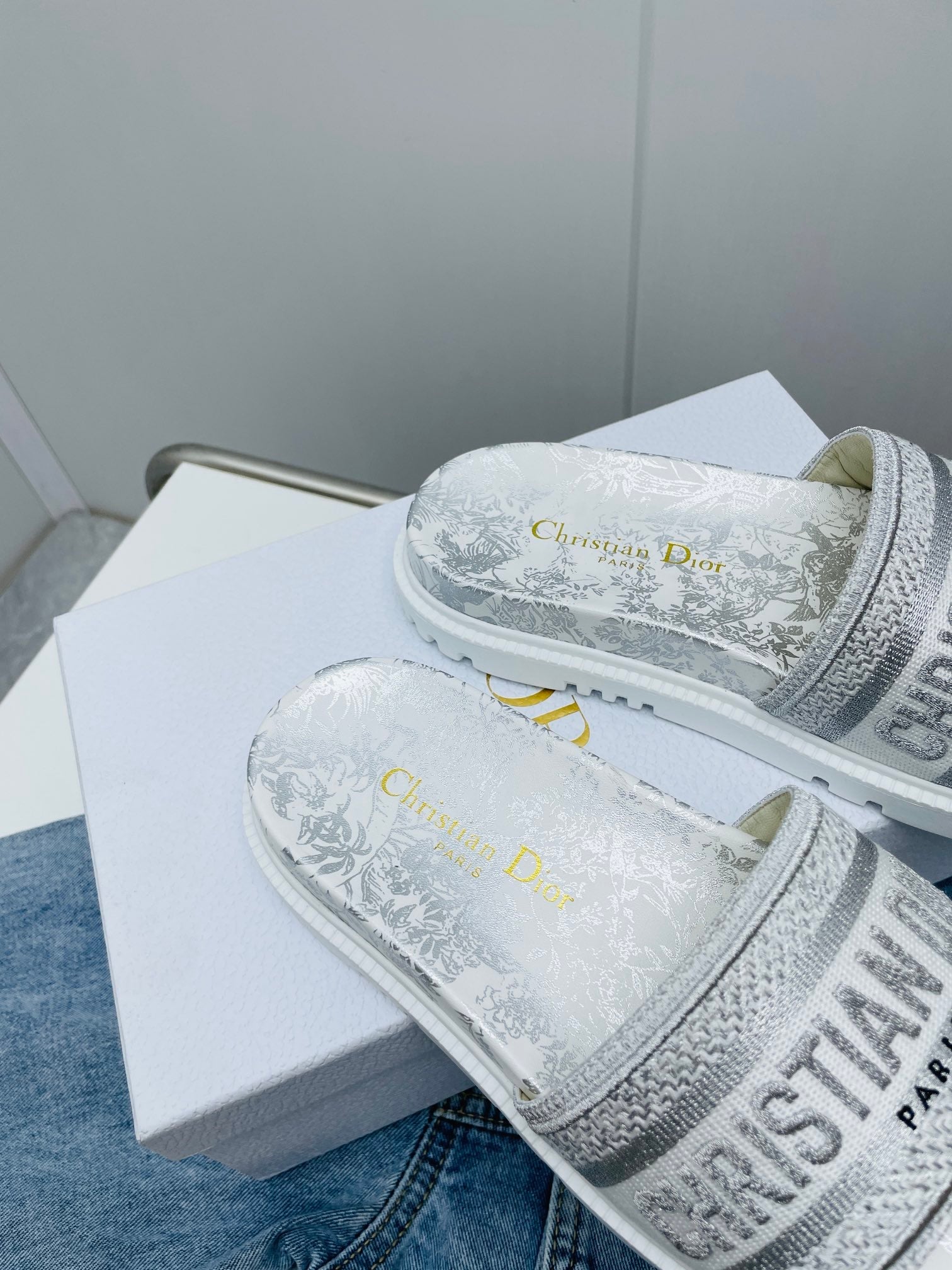Luxury Shoes - DIR - 520