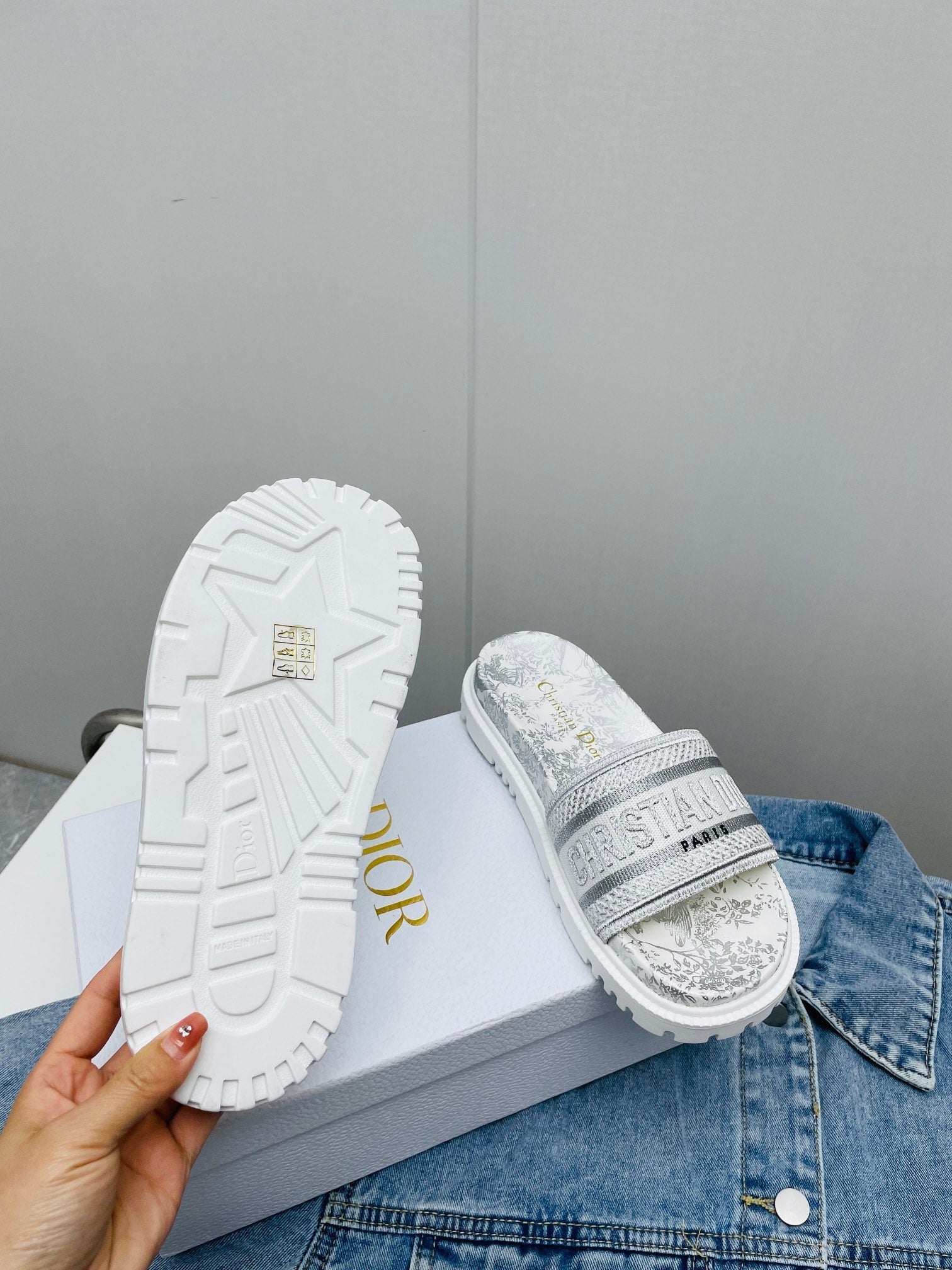 Luxury Shoes - DIR - 520