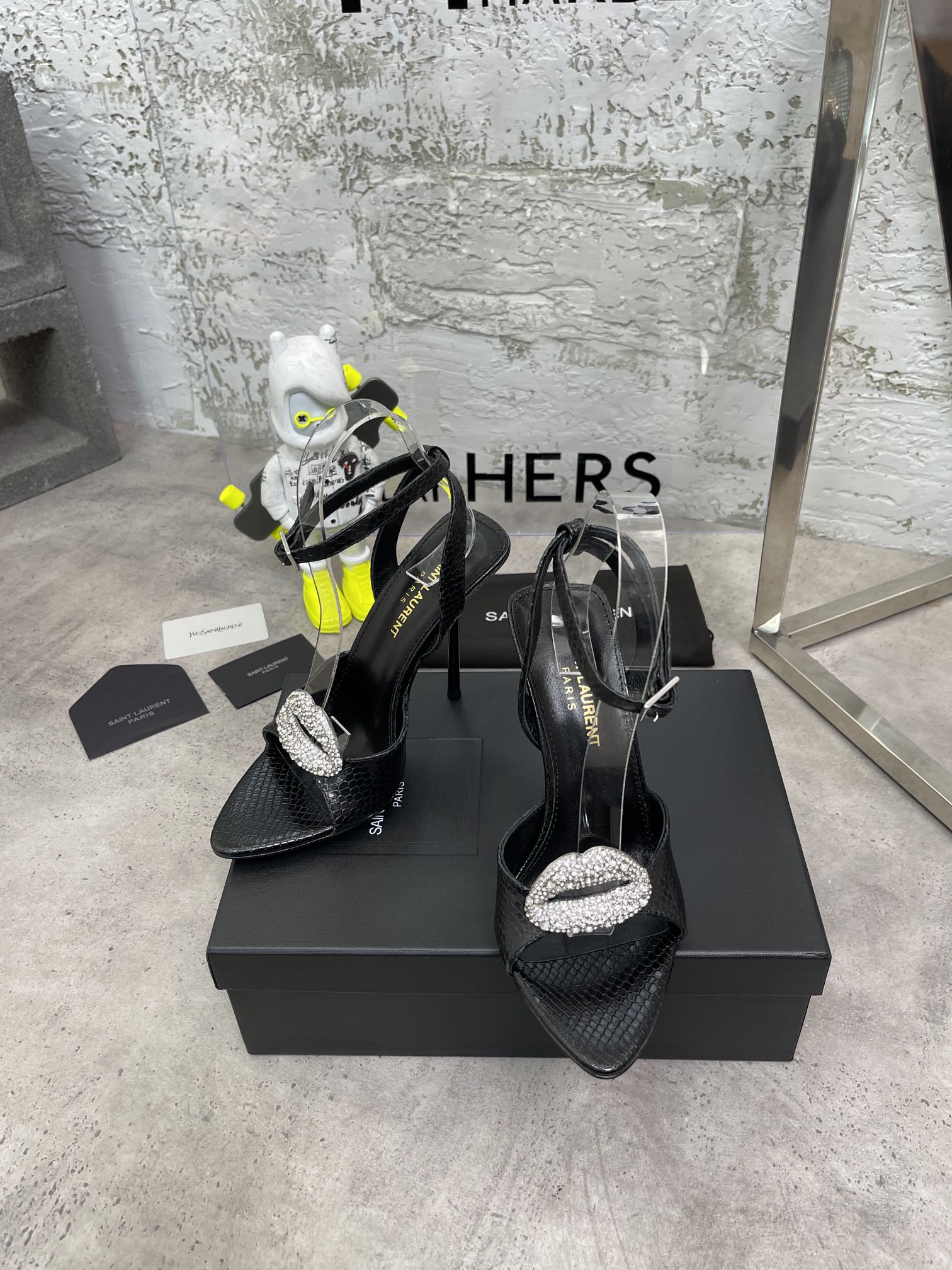 Luxury Shoes Sandals - SL - 208