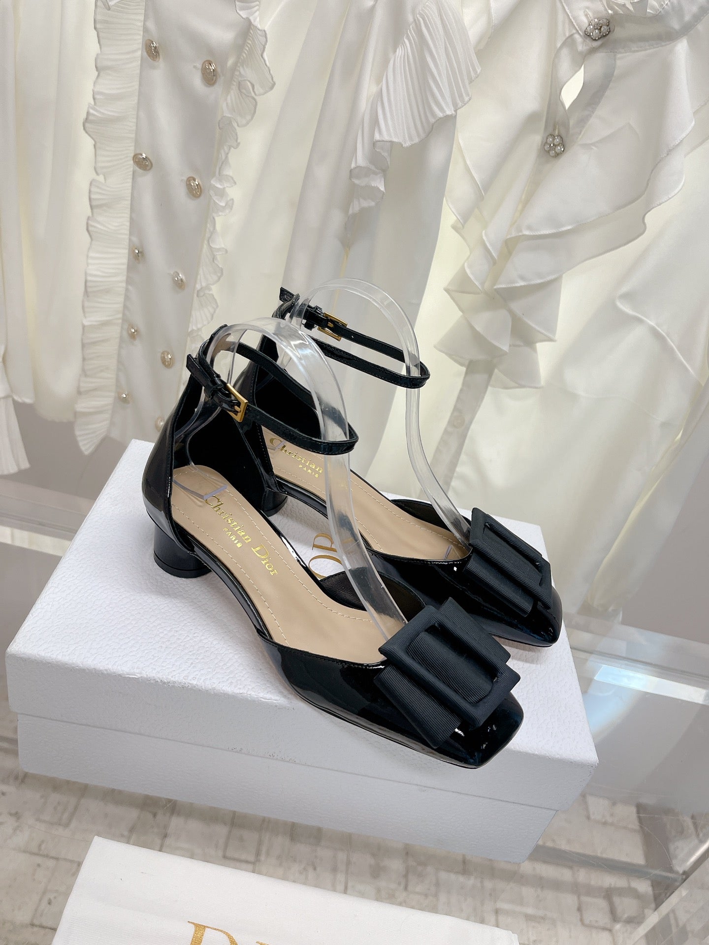 Luxury Shoes - DIR - 413