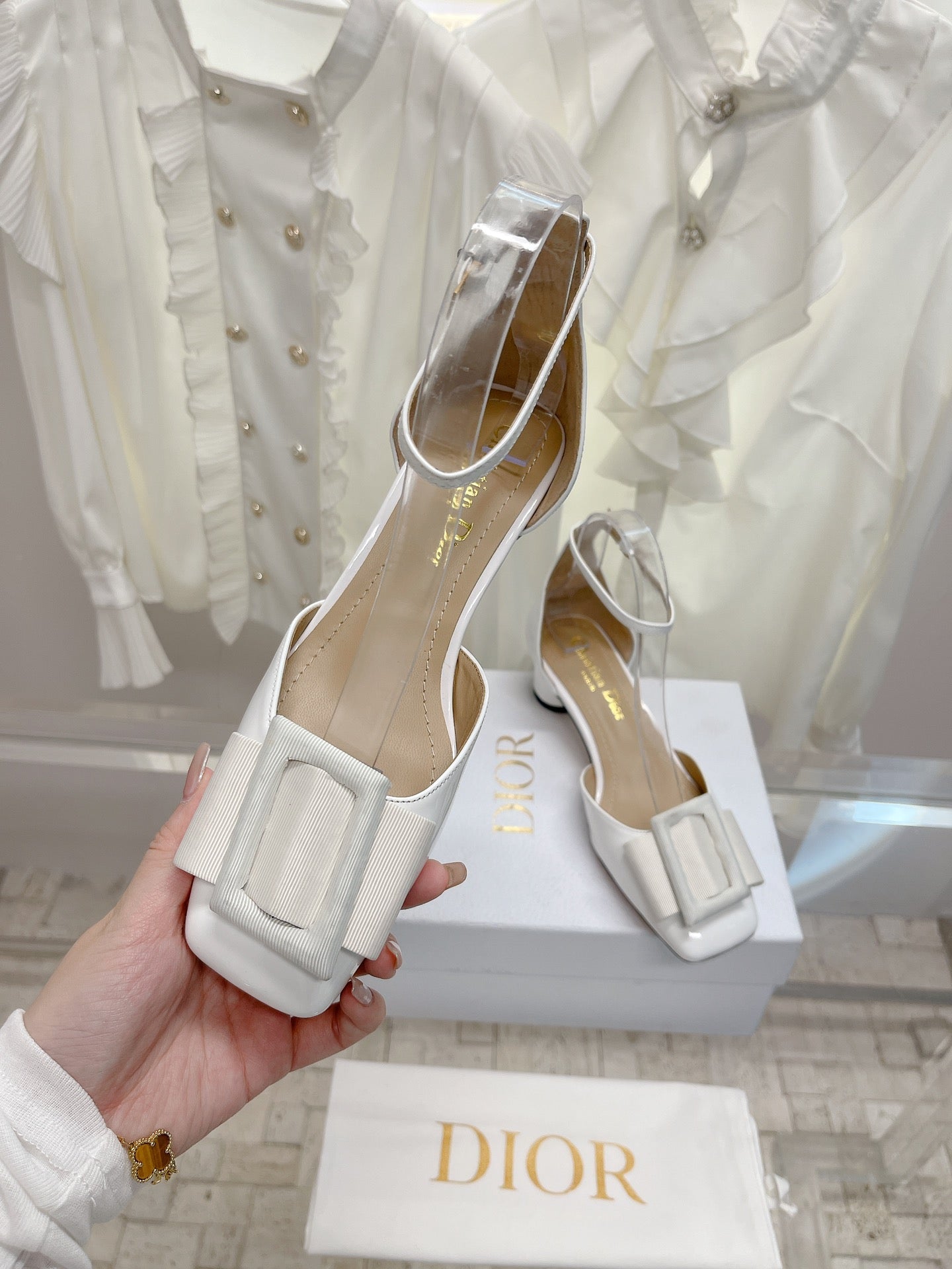 Luxury Shoes - DIR - 411