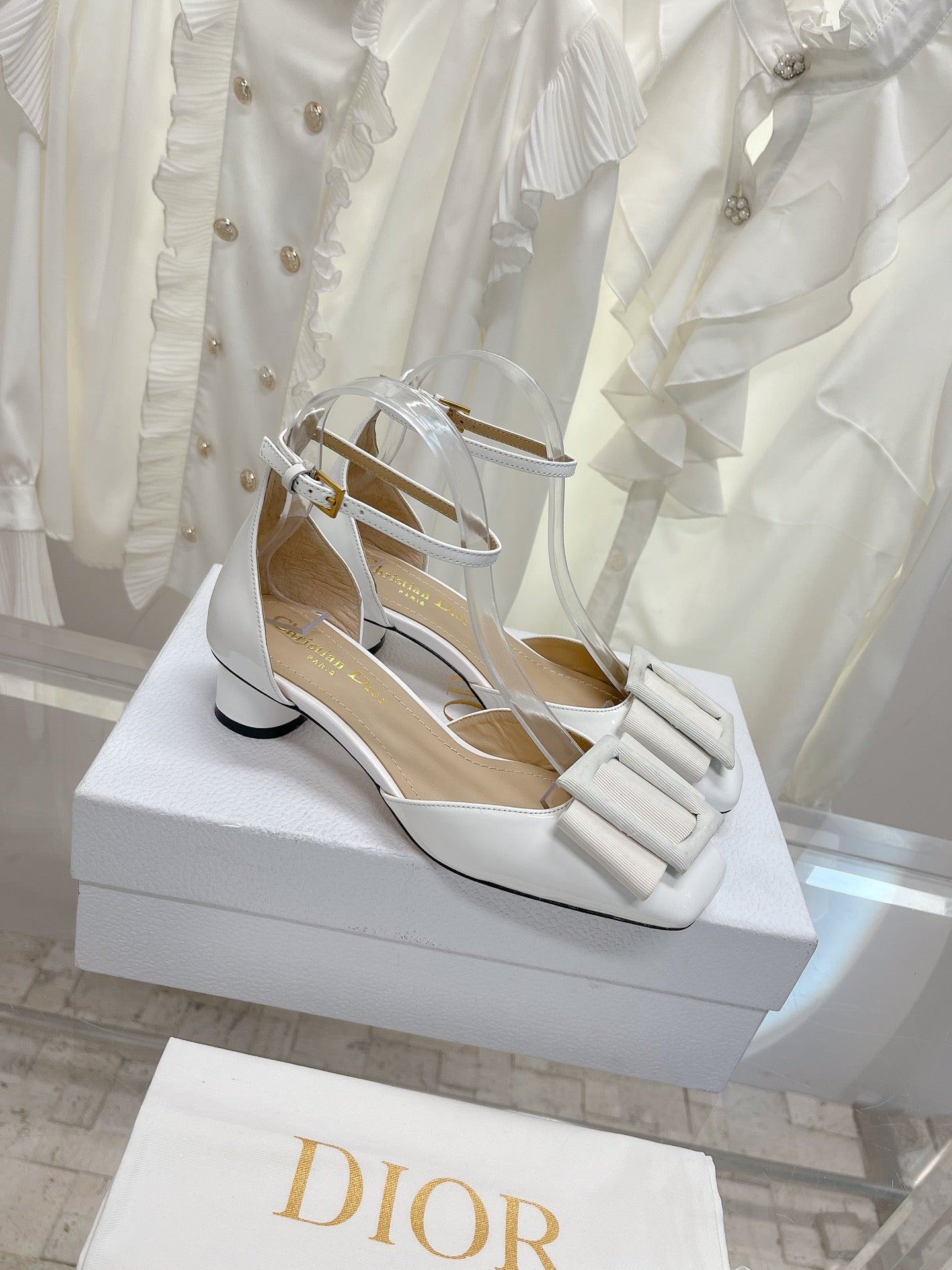 Luxury Shoes - DIR - 411
