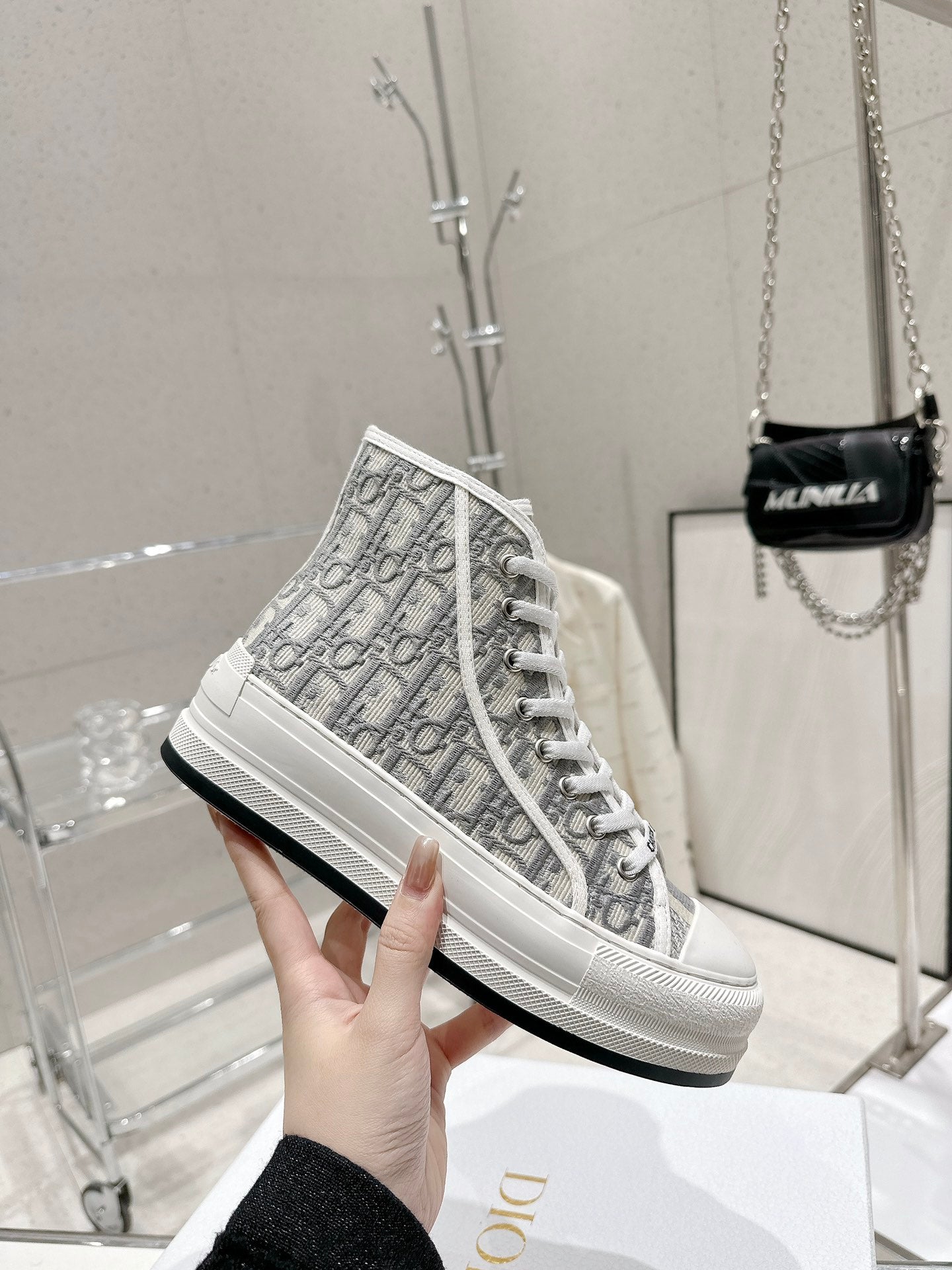 Luxury Shoes - DIR - 400