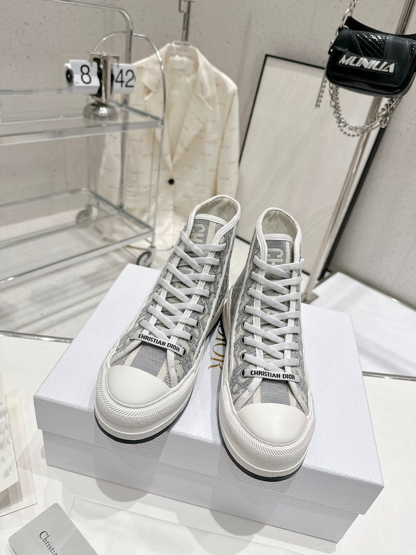 Luxury Shoes - DIR - 400