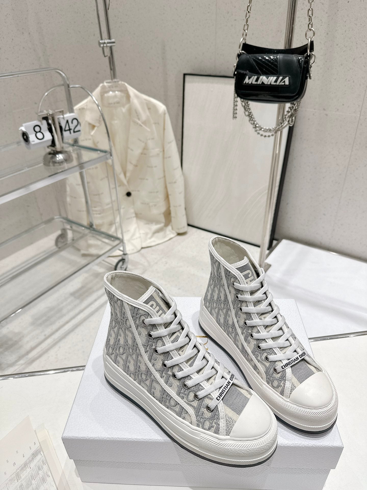 Luxury Shoes - DIR - 400