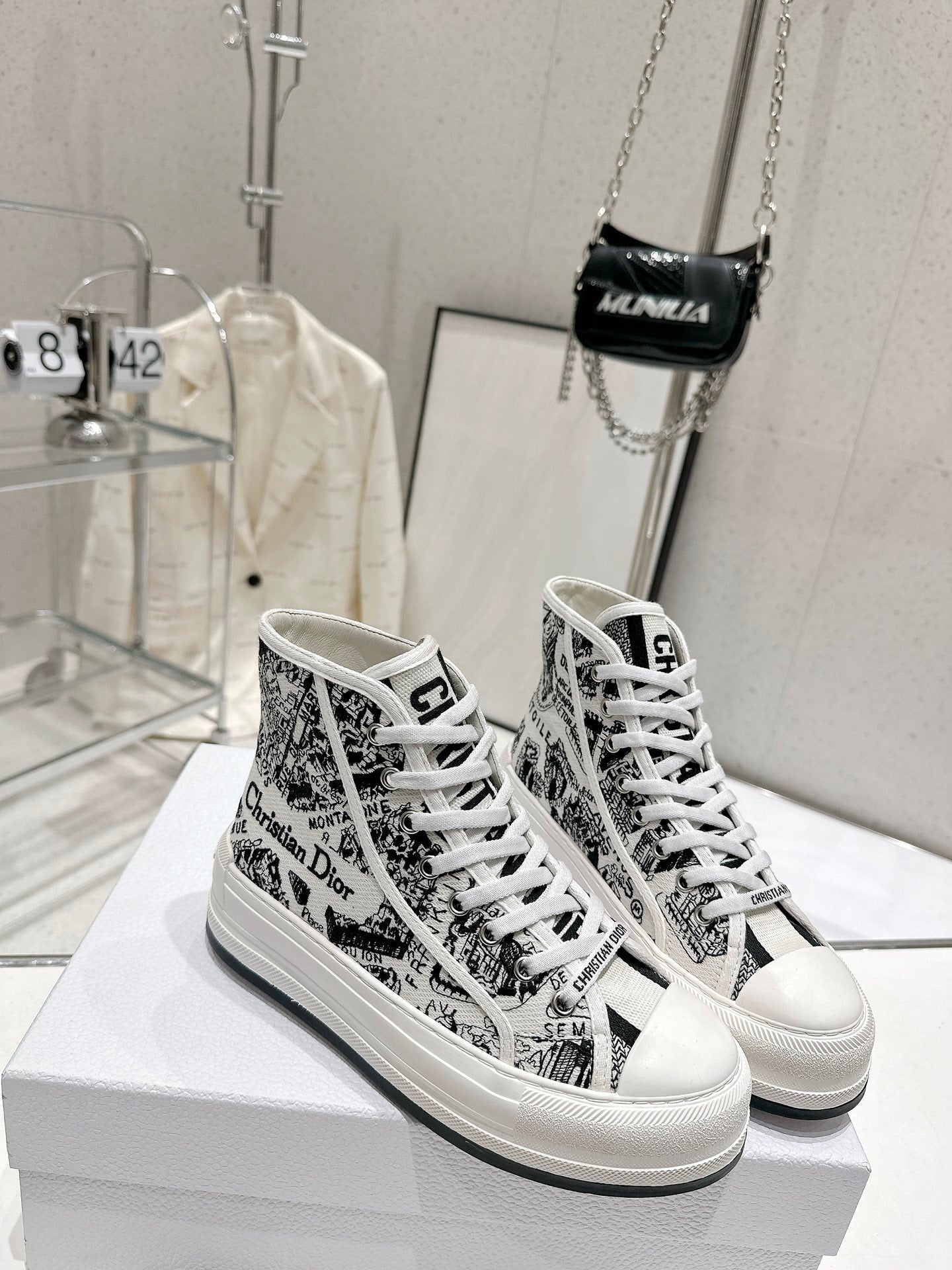 Luxury Shoes - DIR - 404