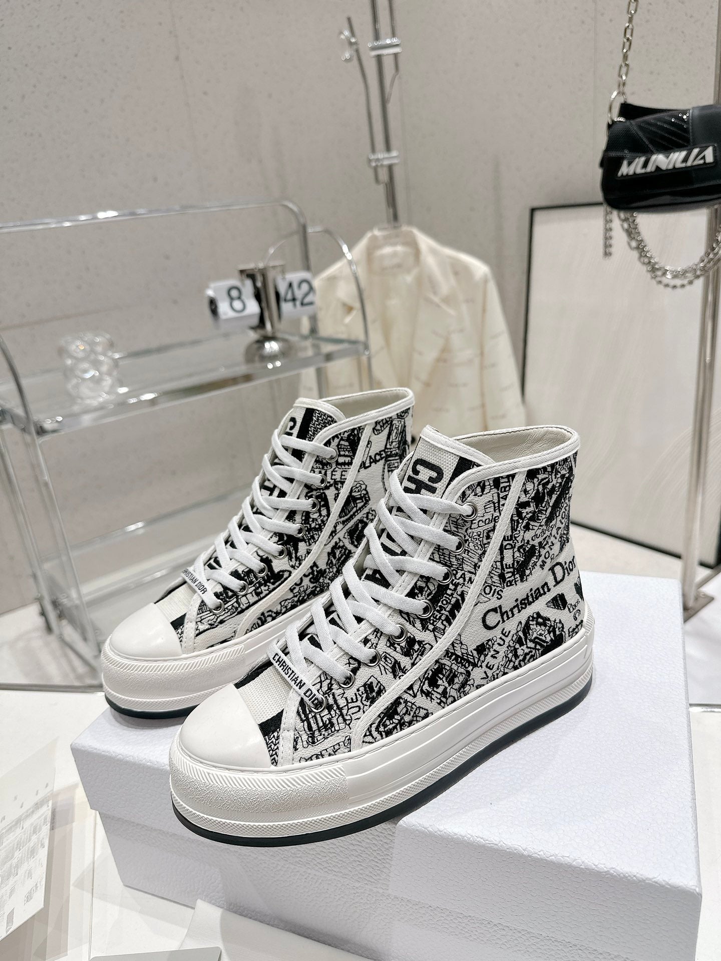 Luxury Shoes - DIR - 404