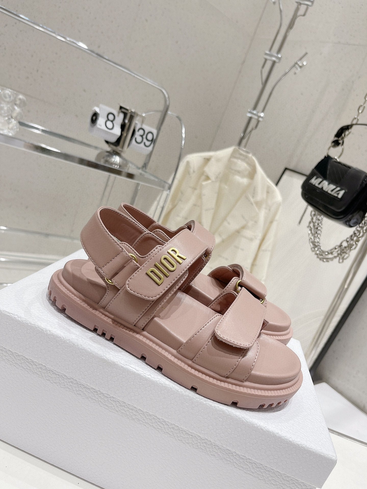 Luxury Shoes - DIR - 480