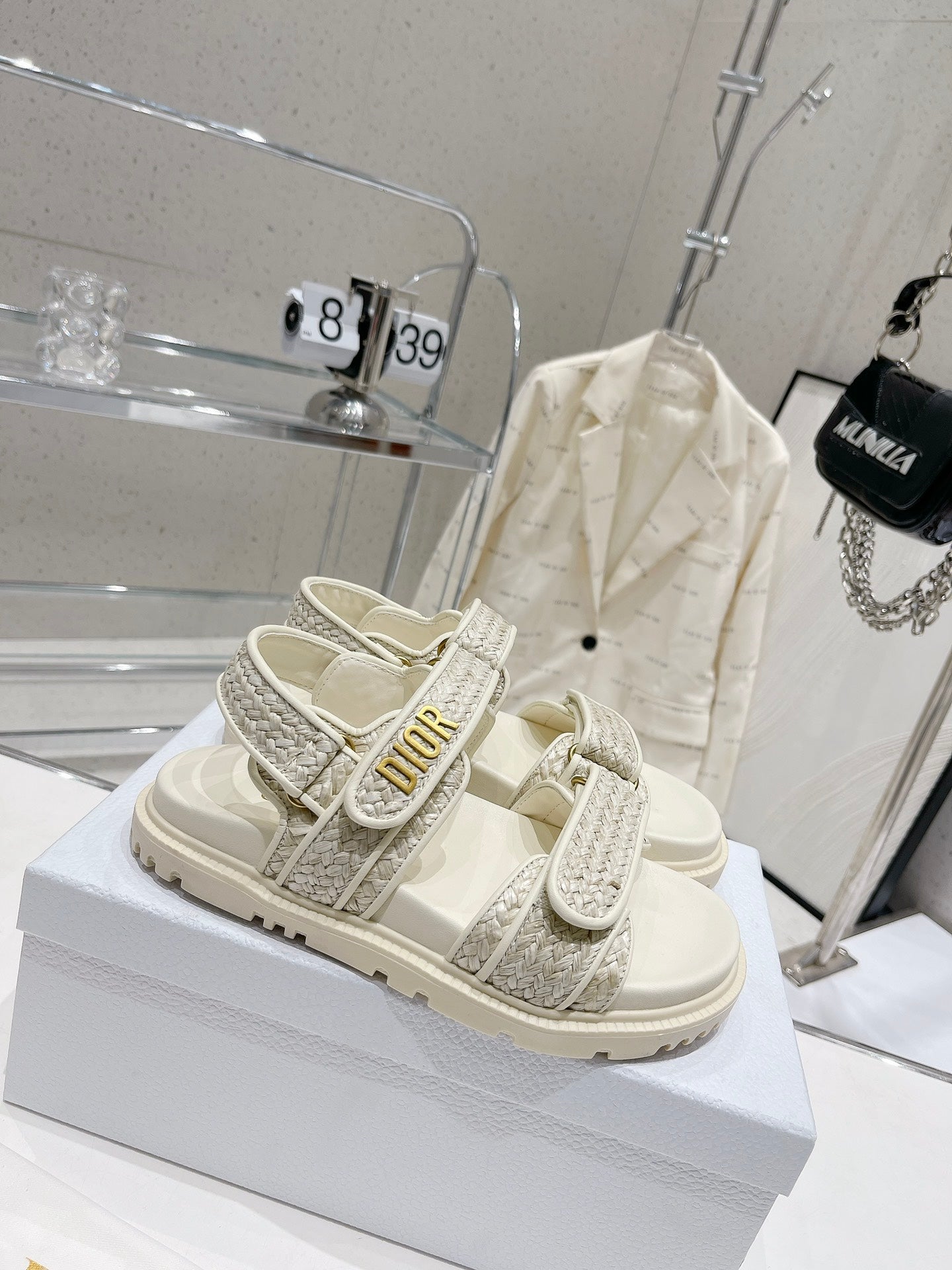 Luxury Shoes - DIR - 475