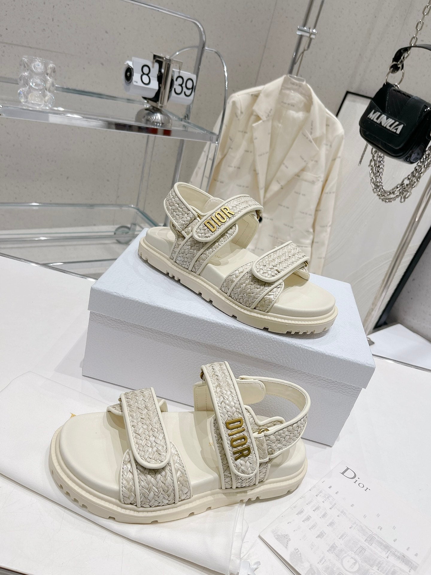 Luxury Shoes - DIR - 475