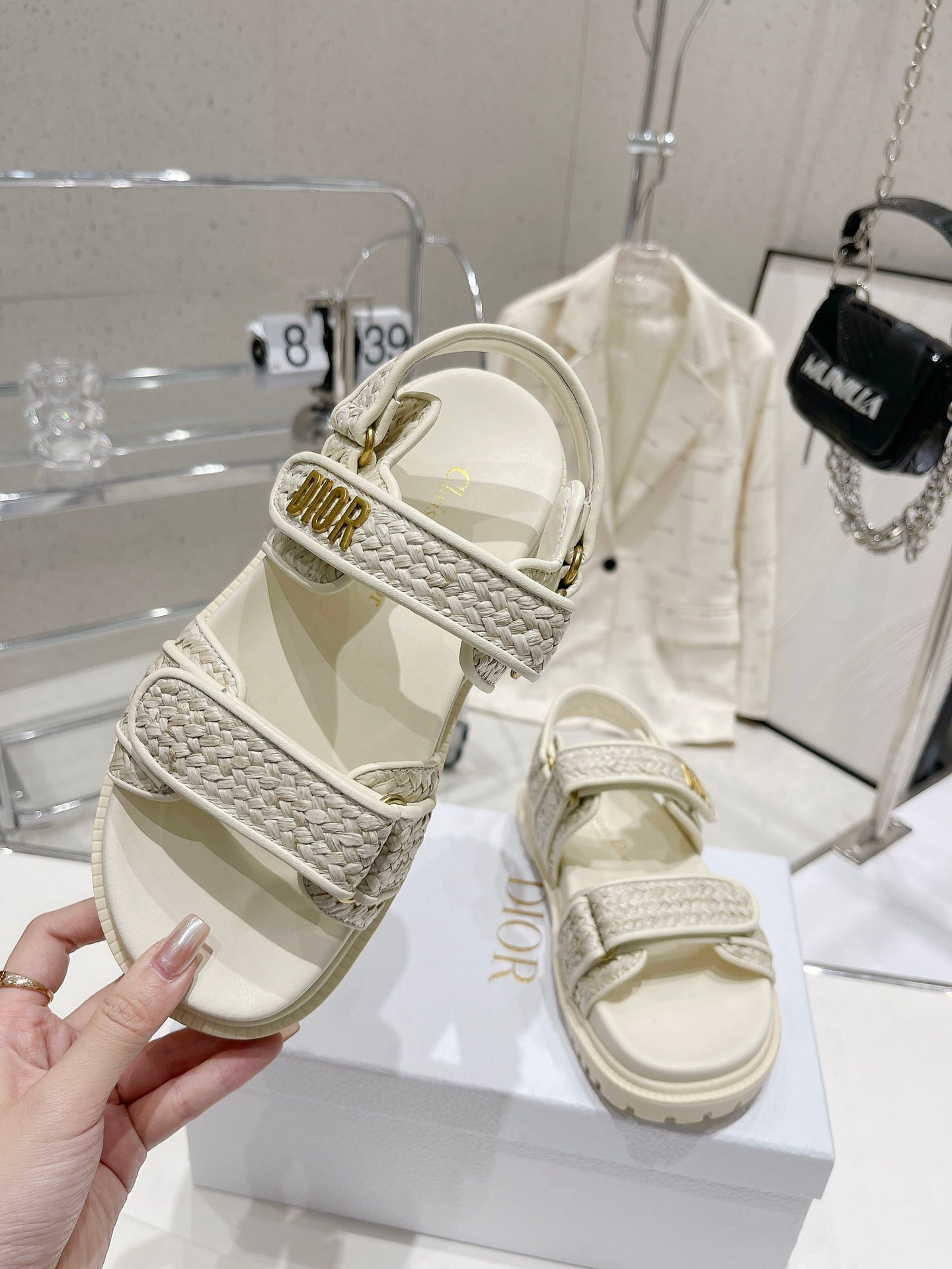 Luxury Shoes - DIR - 475