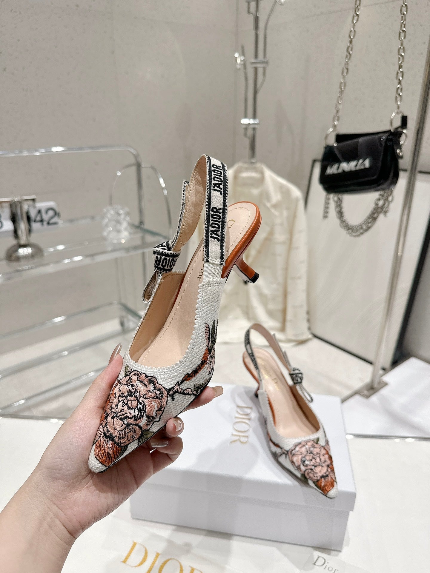 Luxury Shoes - DIR - 440