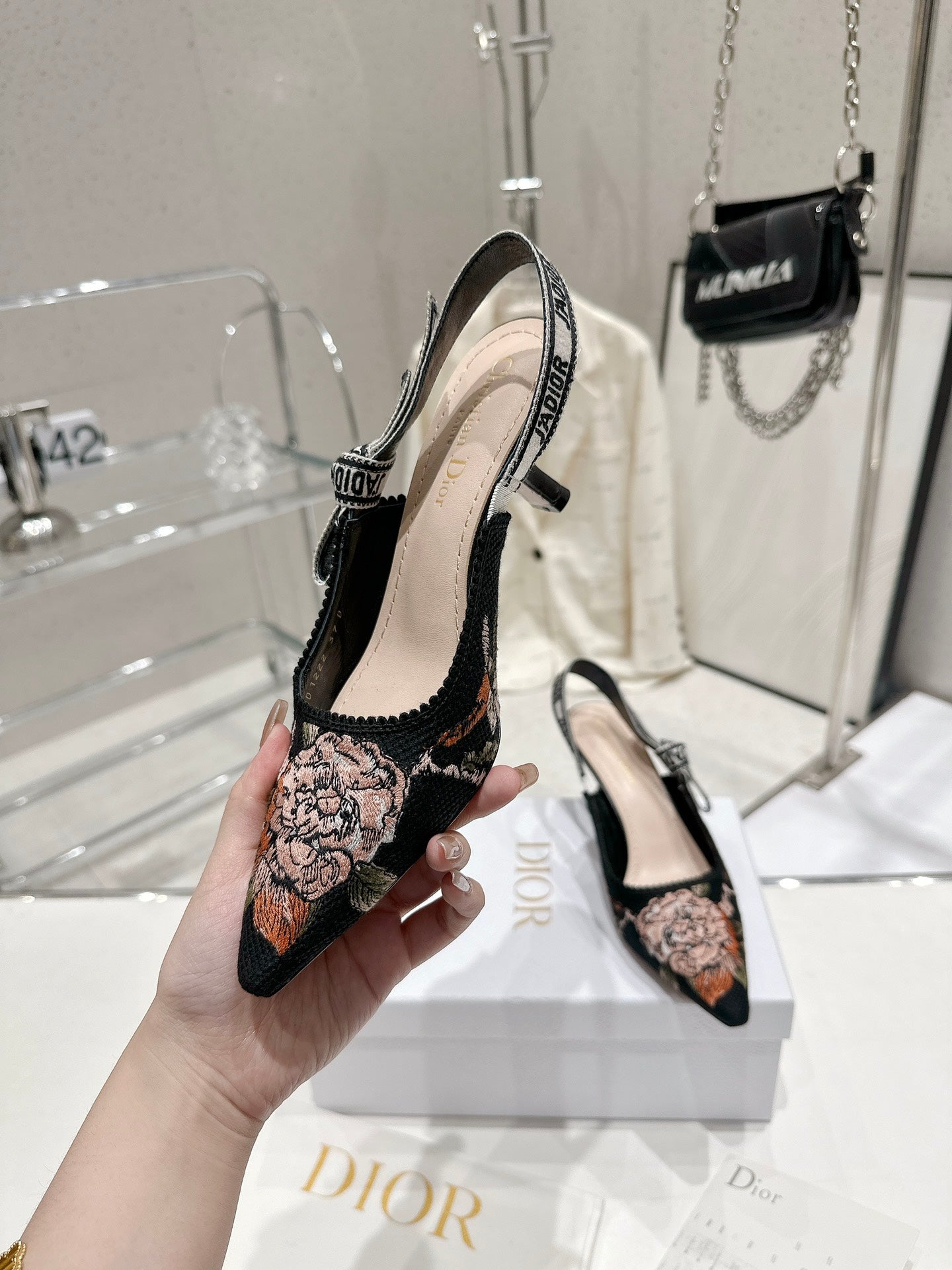 Luxury Shoes - DIR - 441