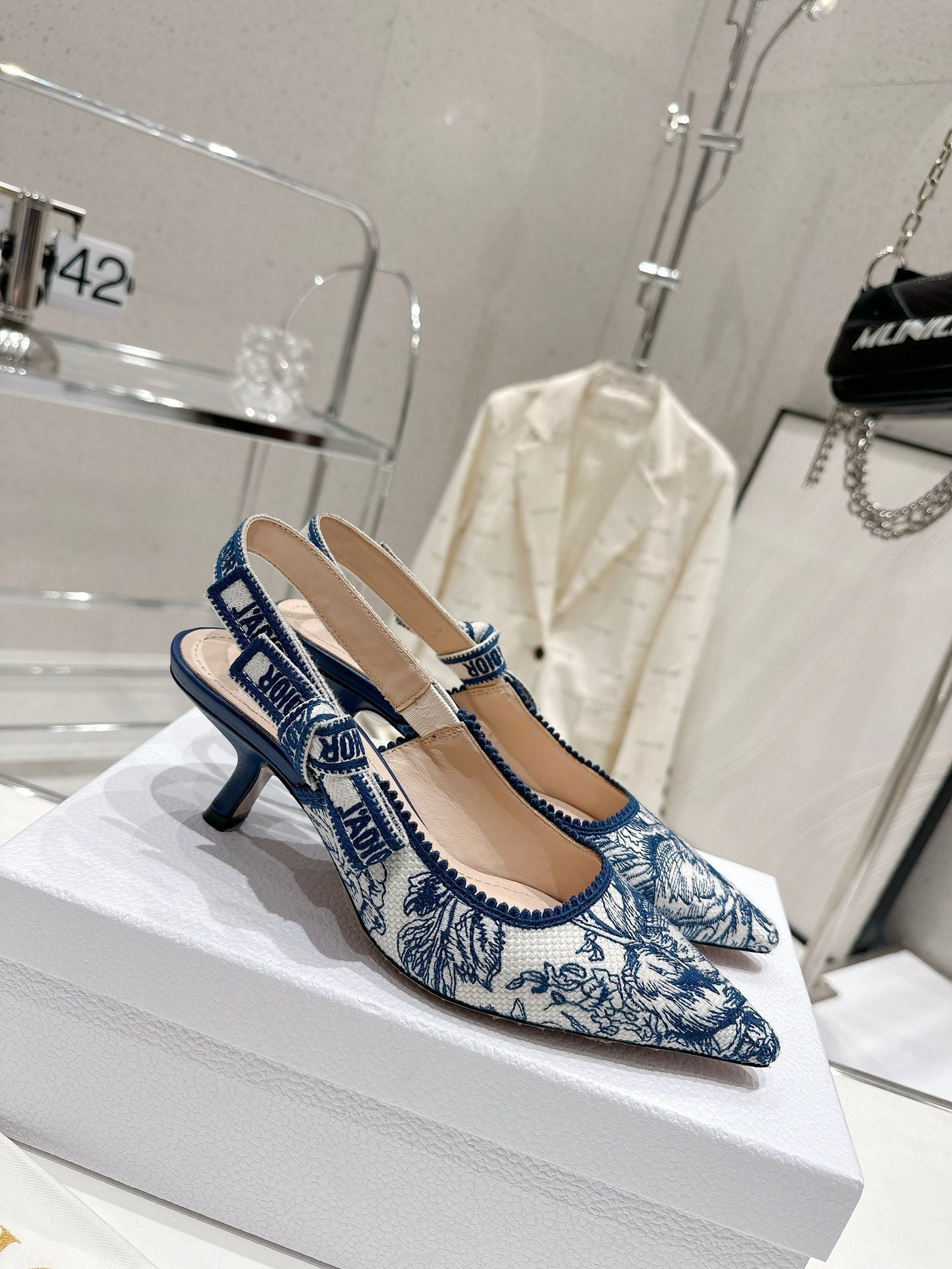 Luxury Shoes - DIR - 442