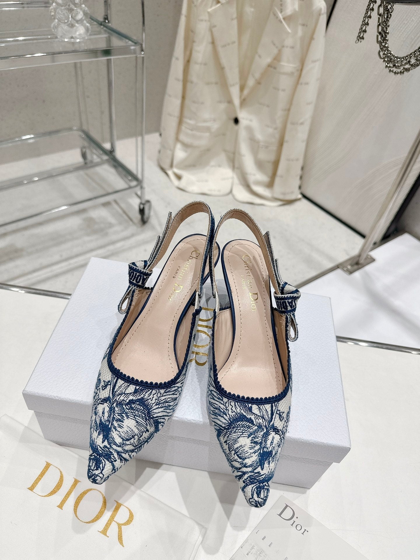 Luxury Shoes - DIR - 442