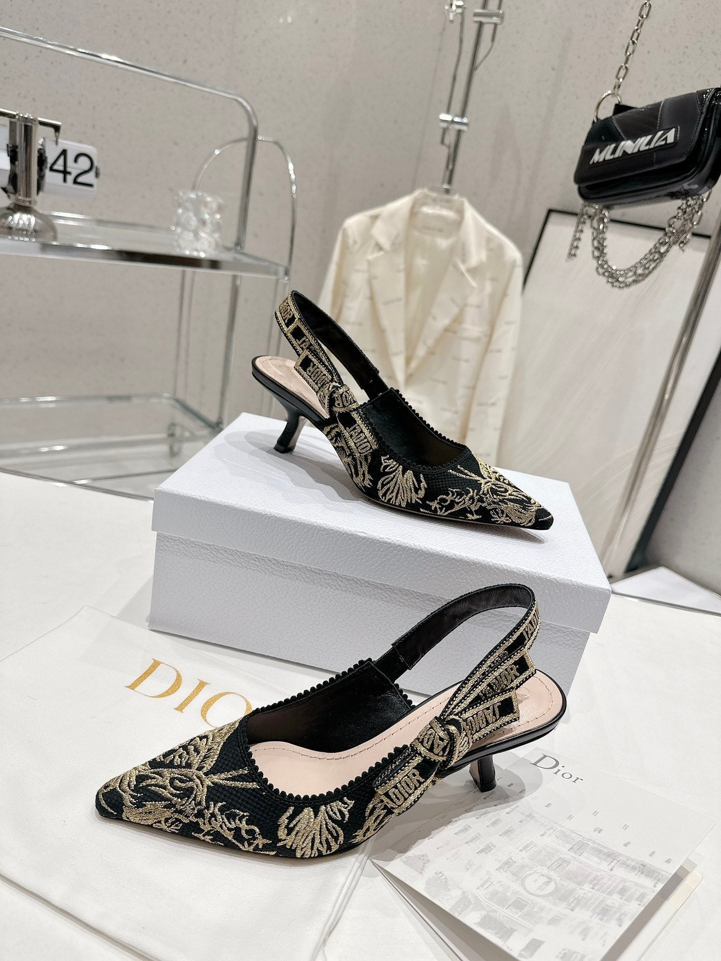 Luxury Shoes - DIR - 443