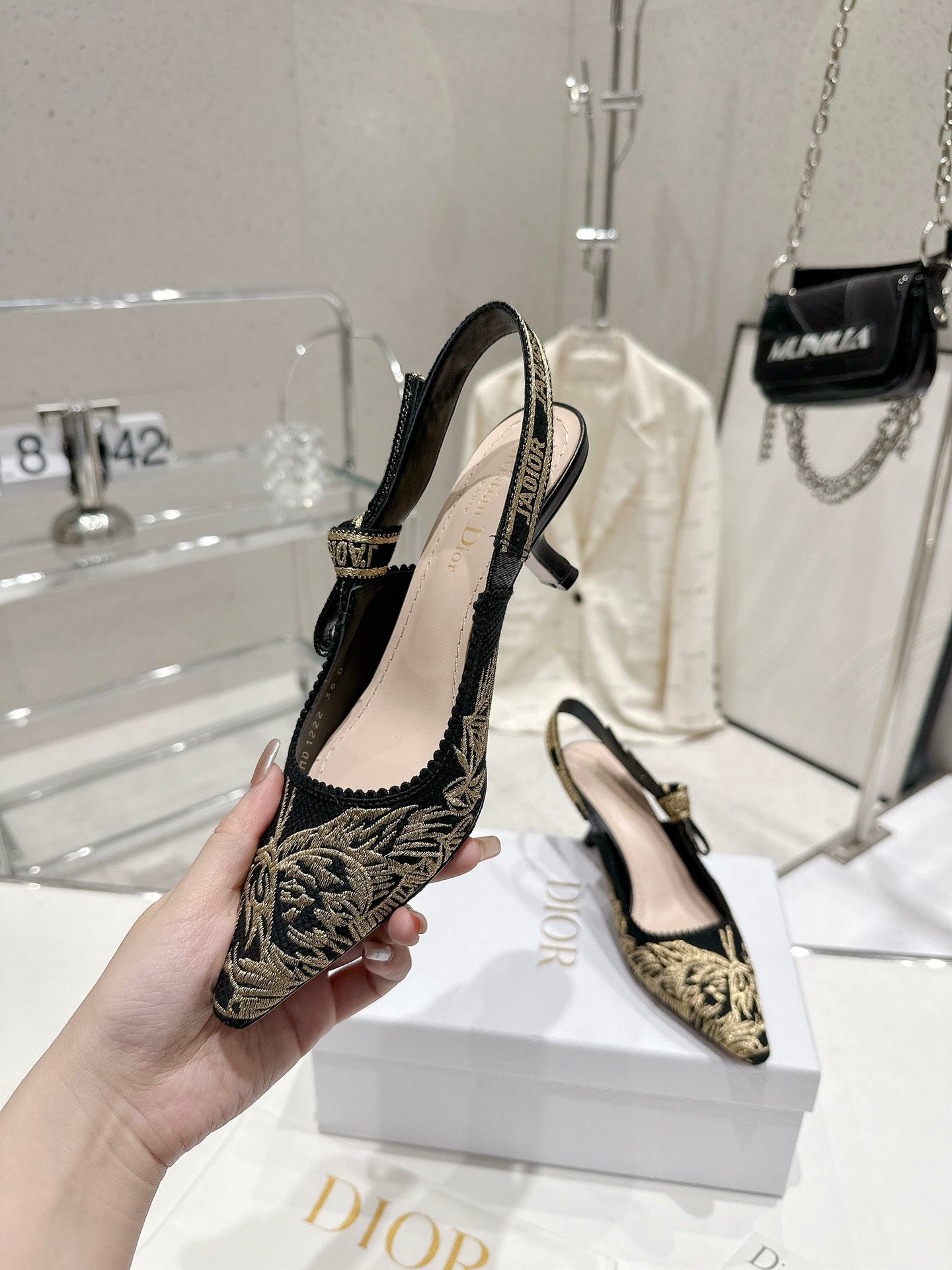 Luxury Shoes - DIR - 443