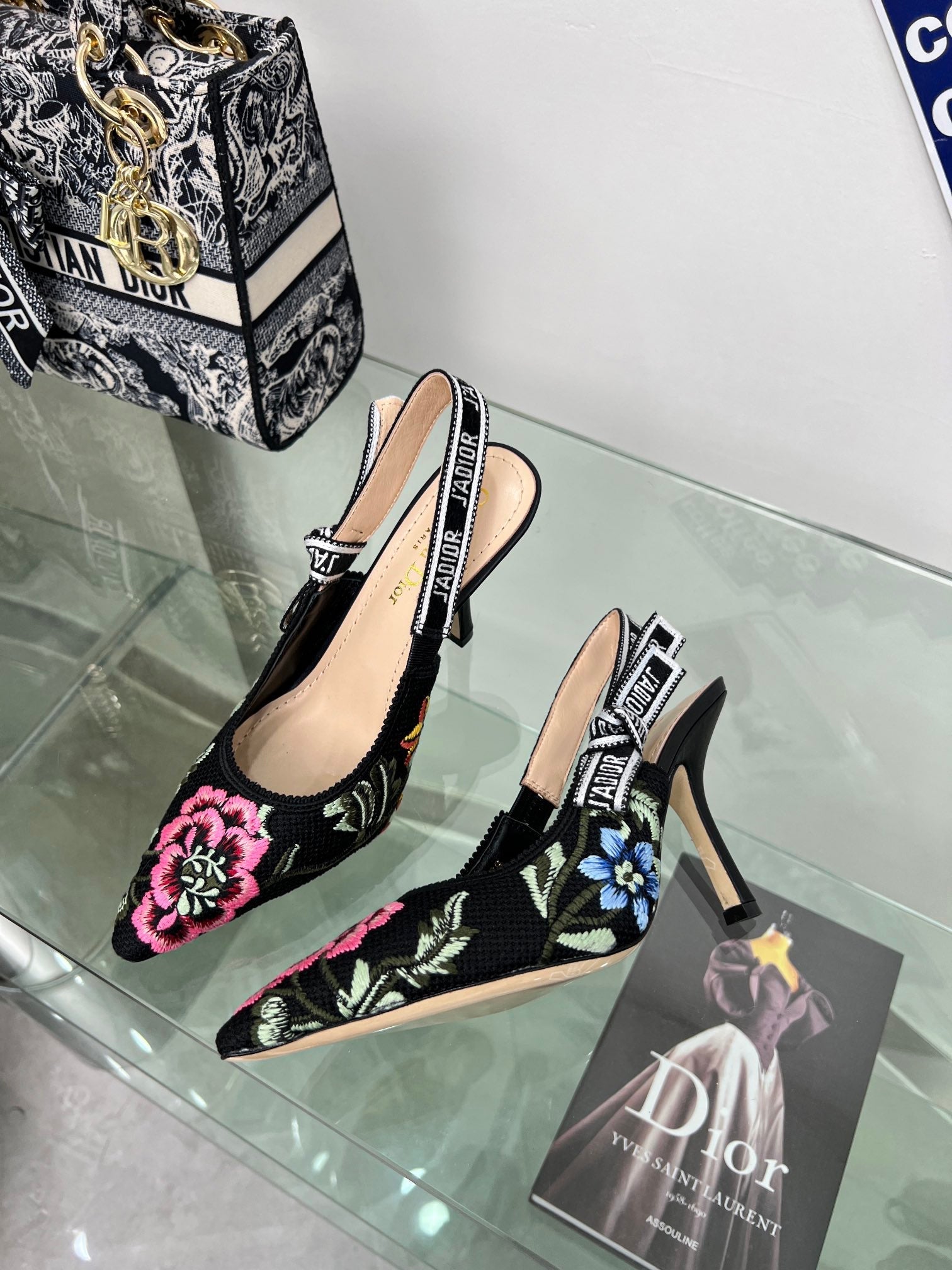 Luxury Shoes - DIR - 436