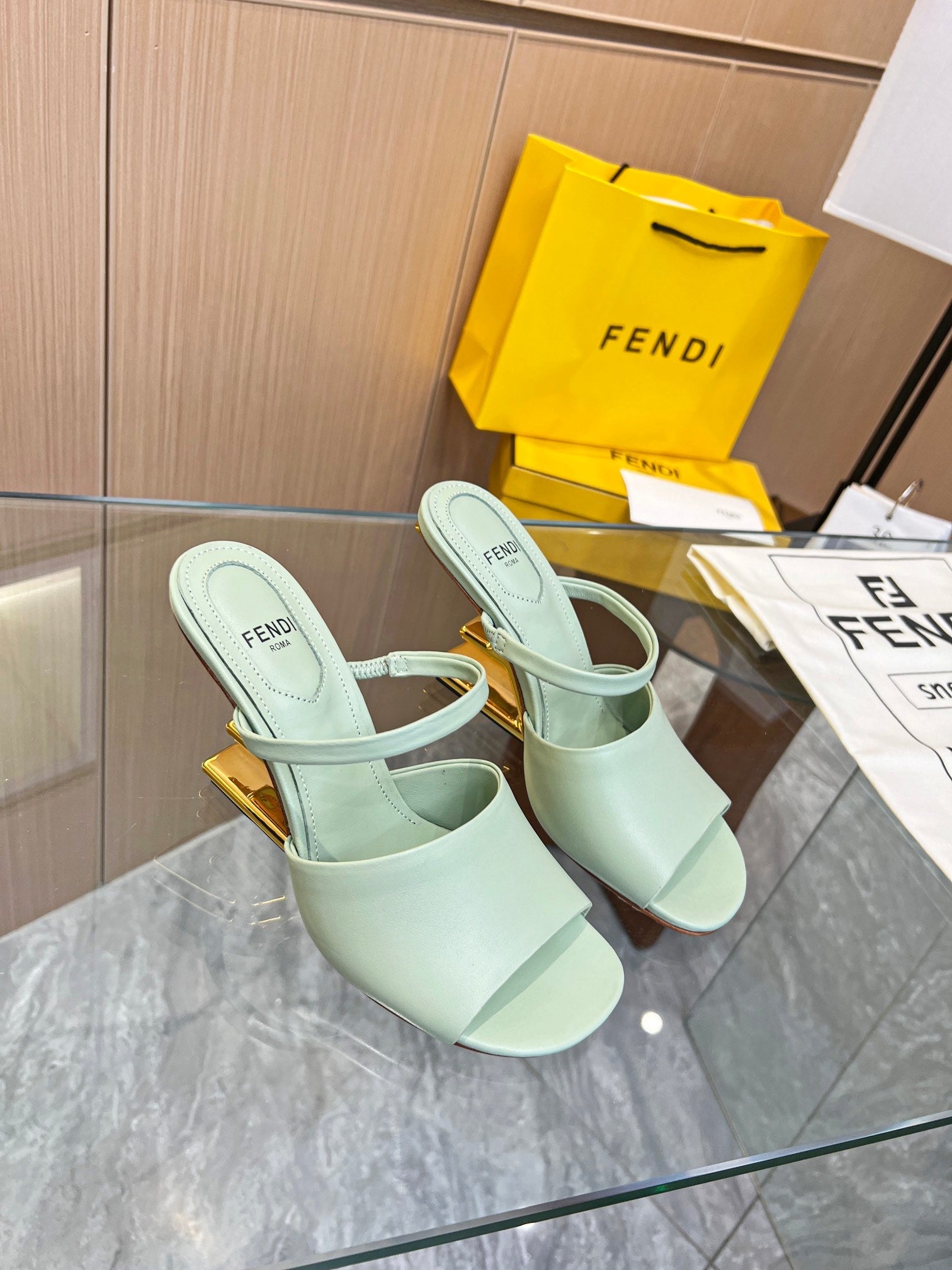 Luxury Shoes - FED - 159