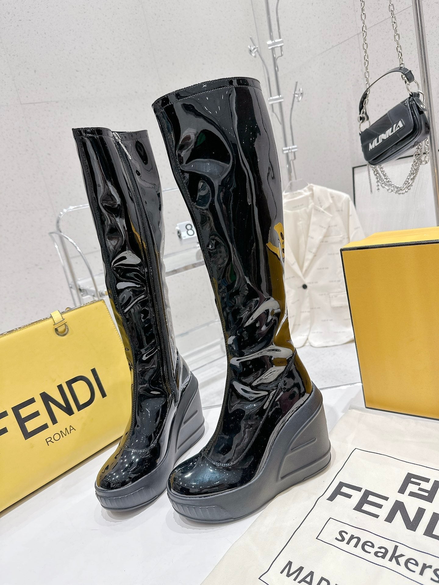 Luxury Shoes - FED - 127