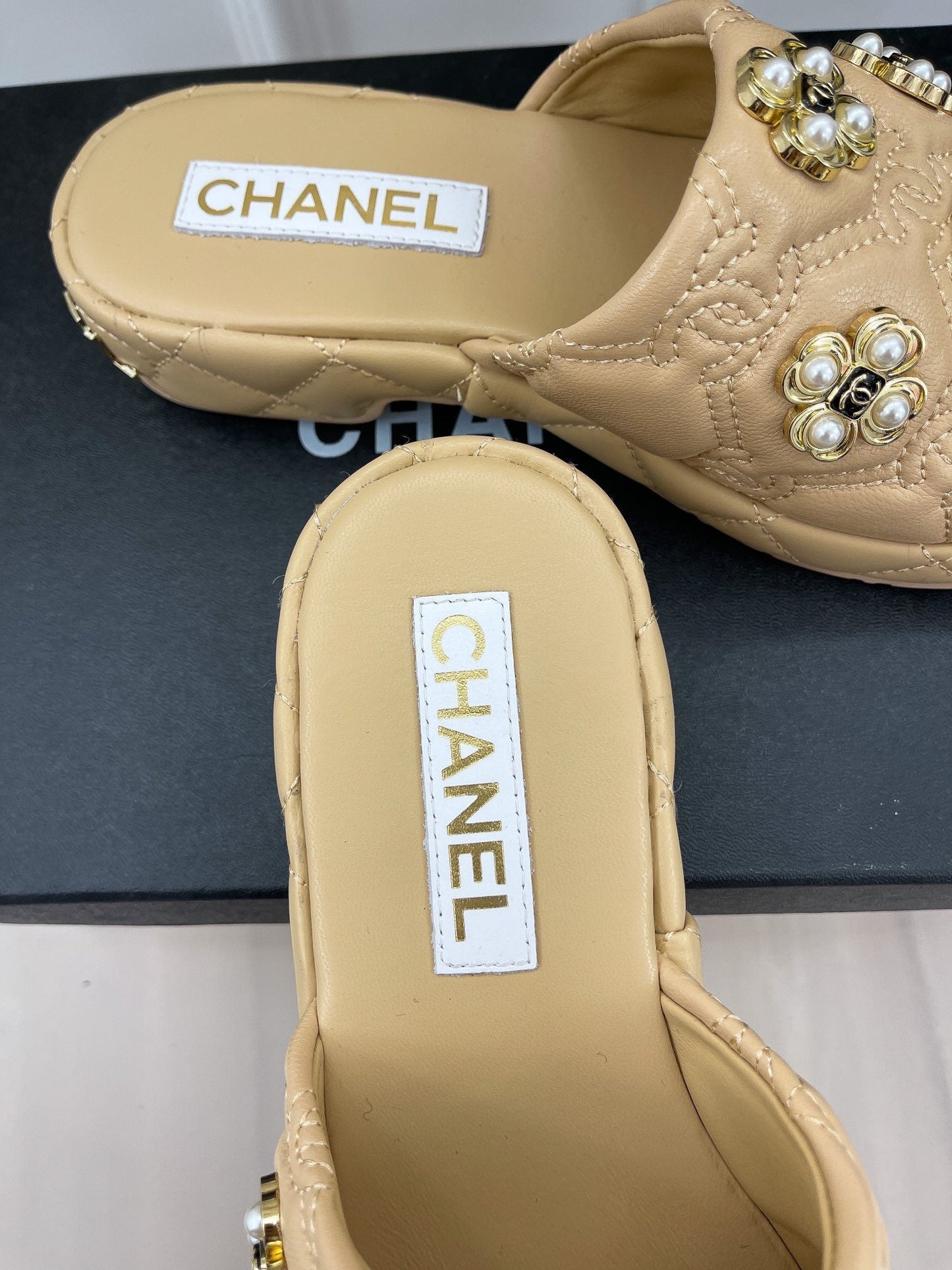 Luxury Shoes Sandals - CHL - 048