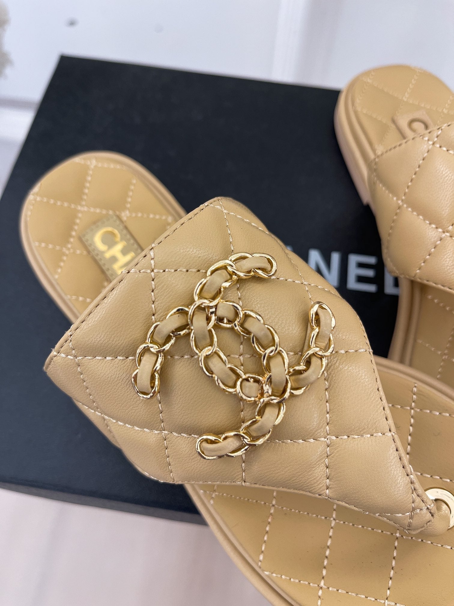 Luxury Shoes Sandals - CHL - 035