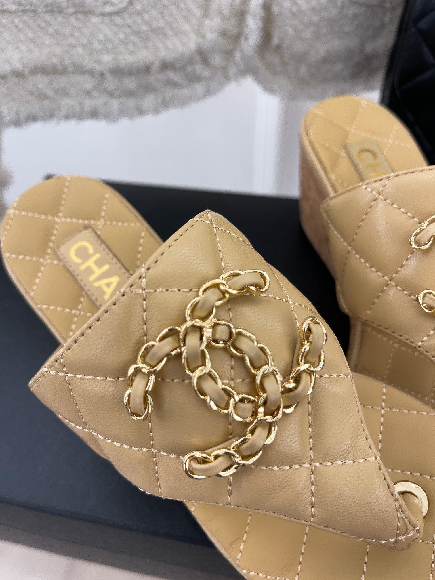 Luxury Shoes Sandals - CHL - 034