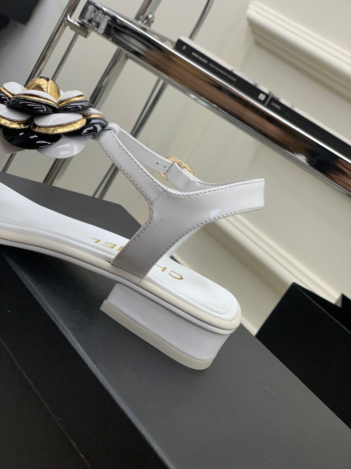 Luxury Shoes Sandals - CHL - 543