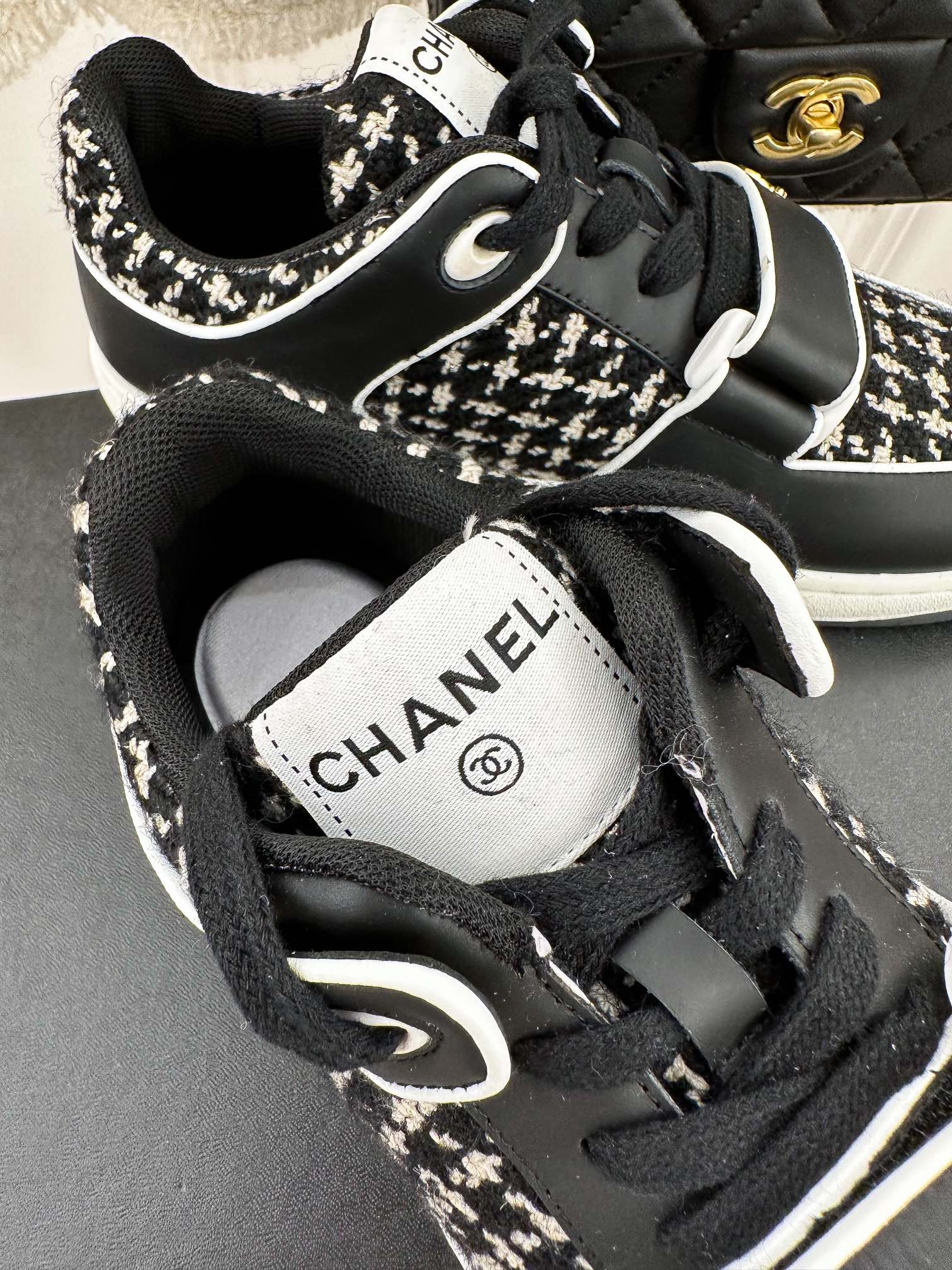Luxury Shoes Sandals - CHL - 210