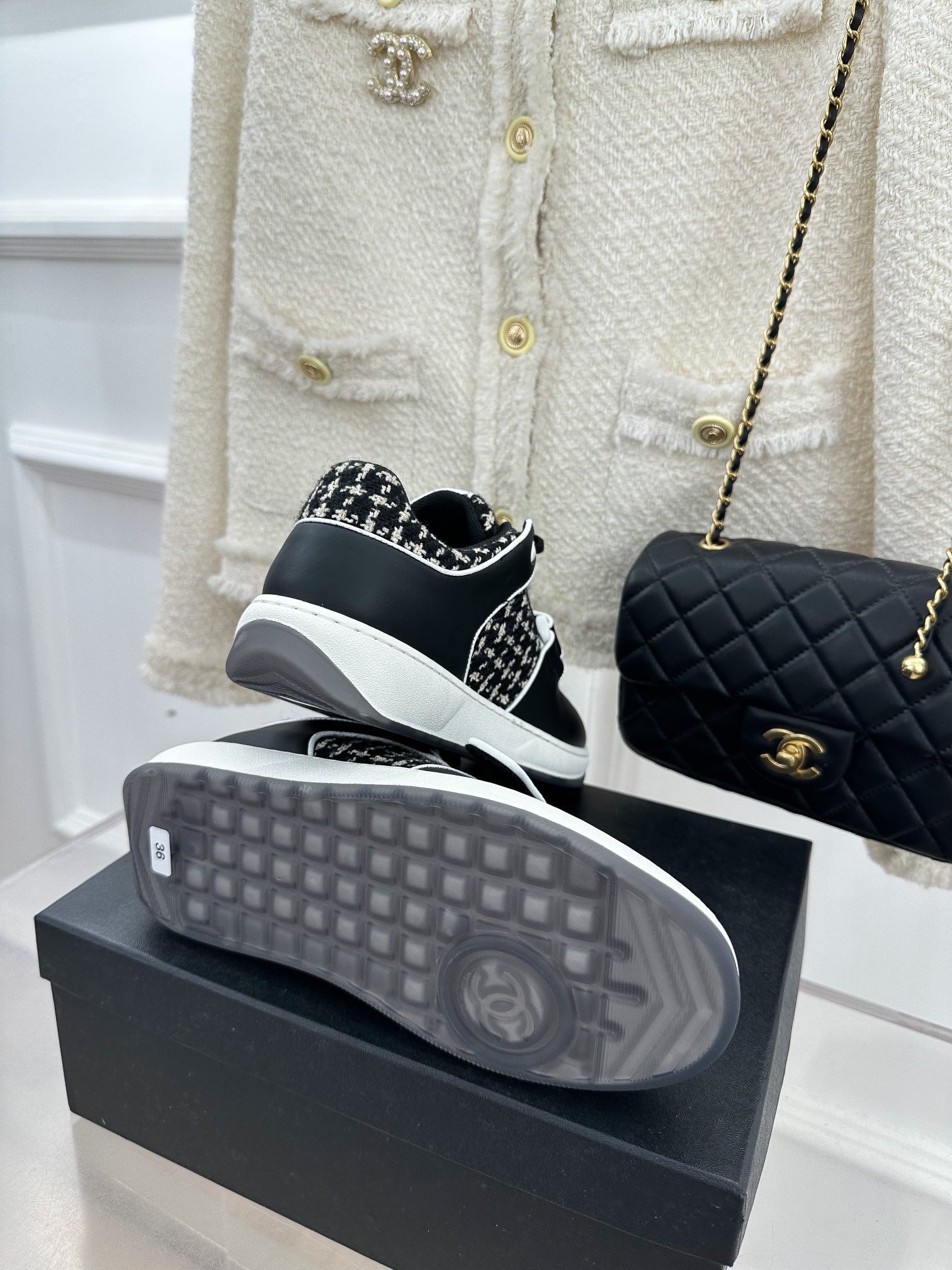 Luxury Shoes Sandals - CHL - 210