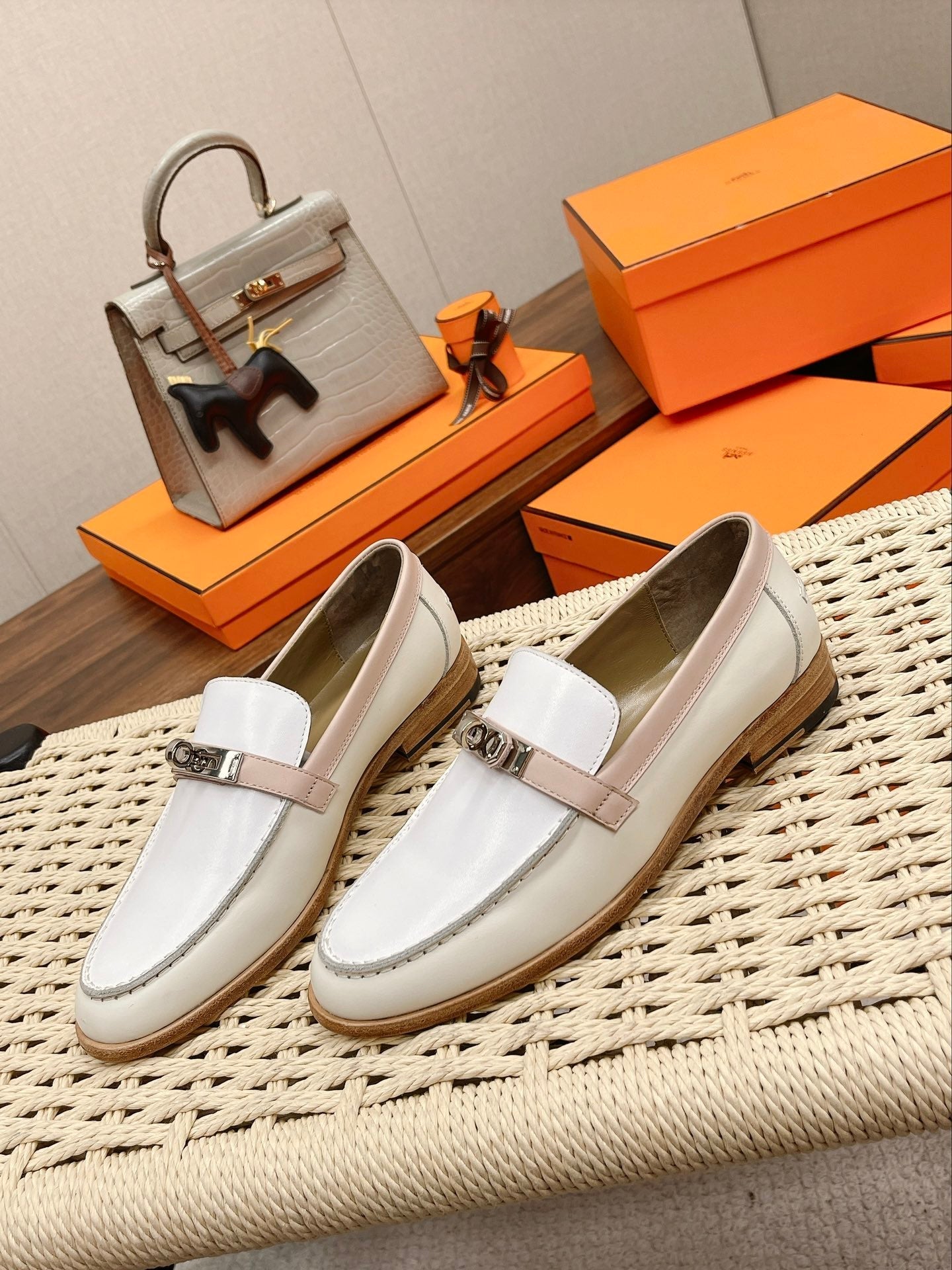 Luxury Shoes - HMS - 135