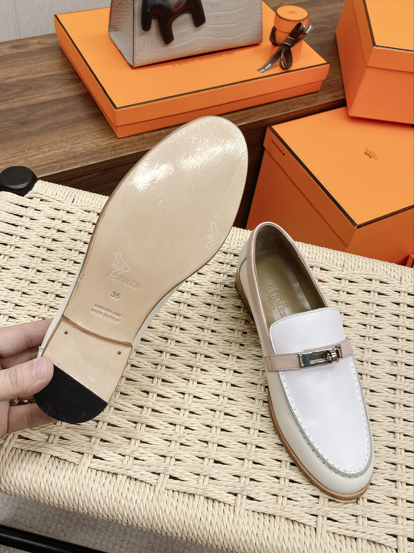 Luxury Shoes - HMS - 135