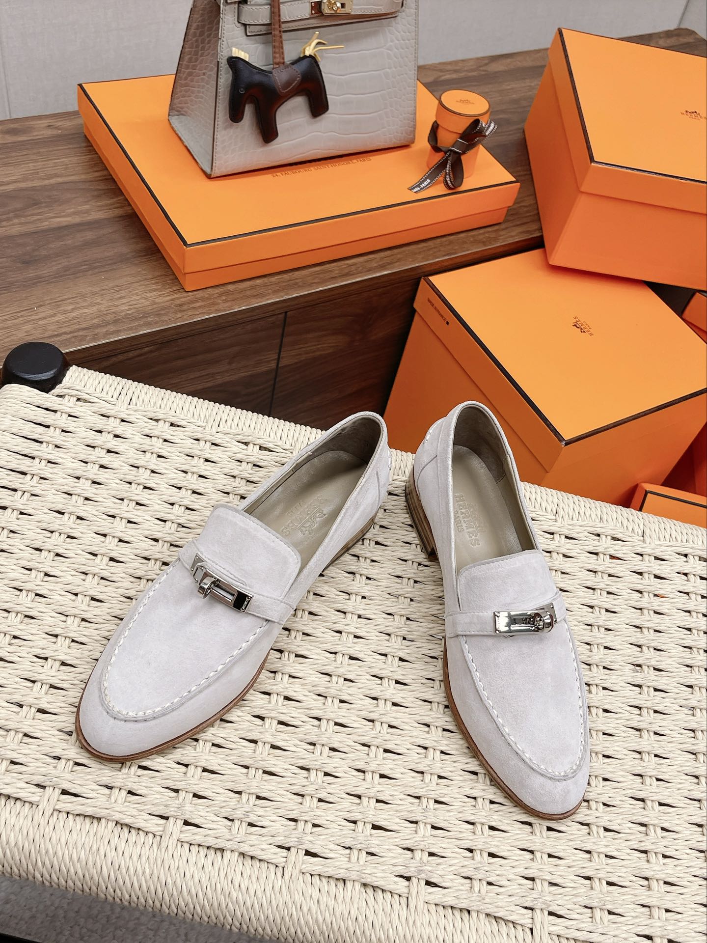 Luxury Shoes - HMS - 134