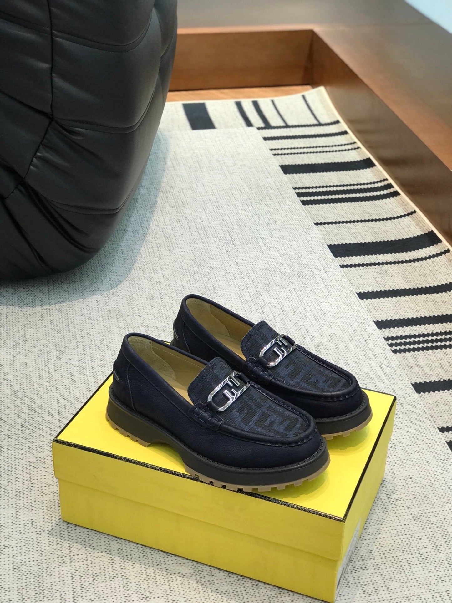 Luxury Shoes - FED - 096
