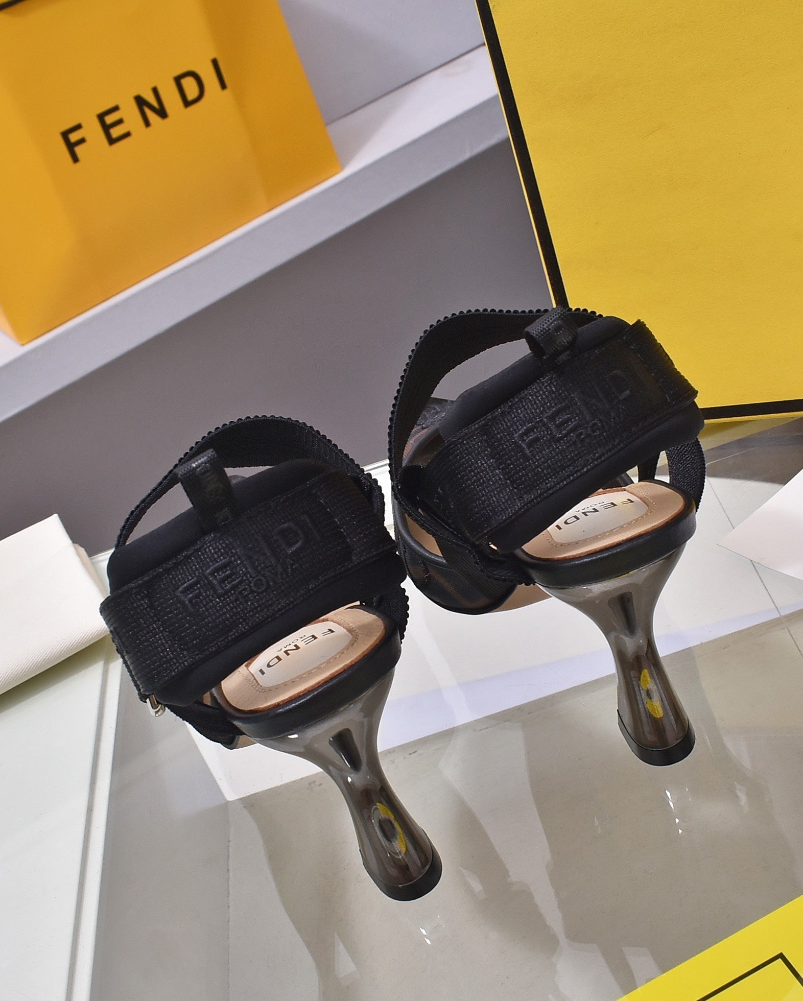 Luxury Shoes - FED - 102