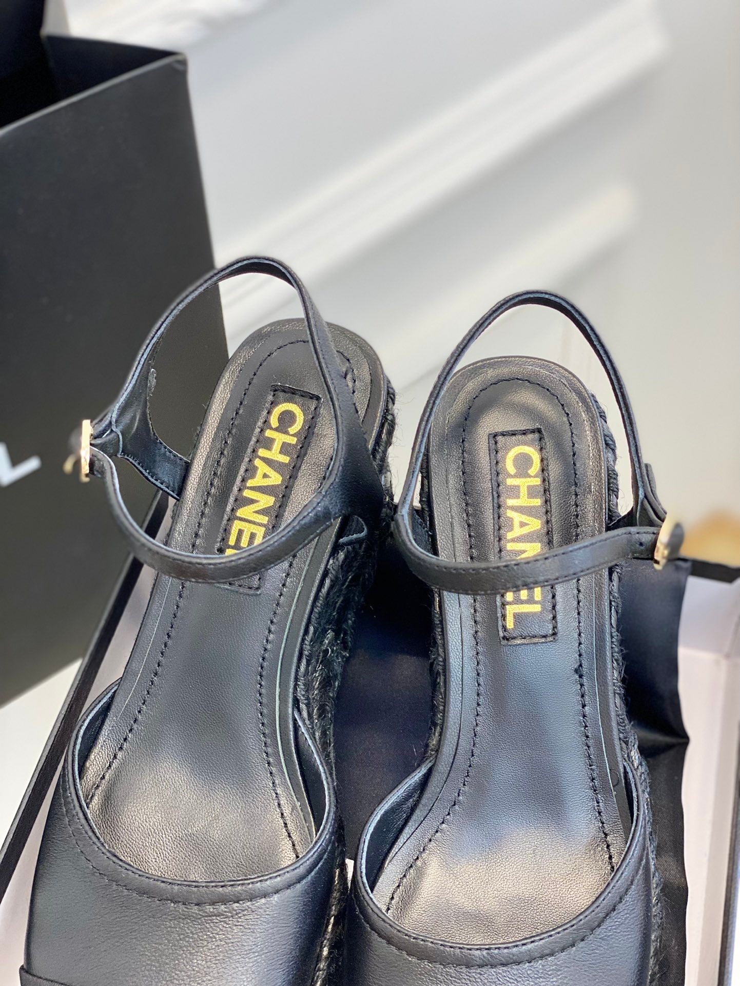 Luxury Shoes Sandals - CHL - 095