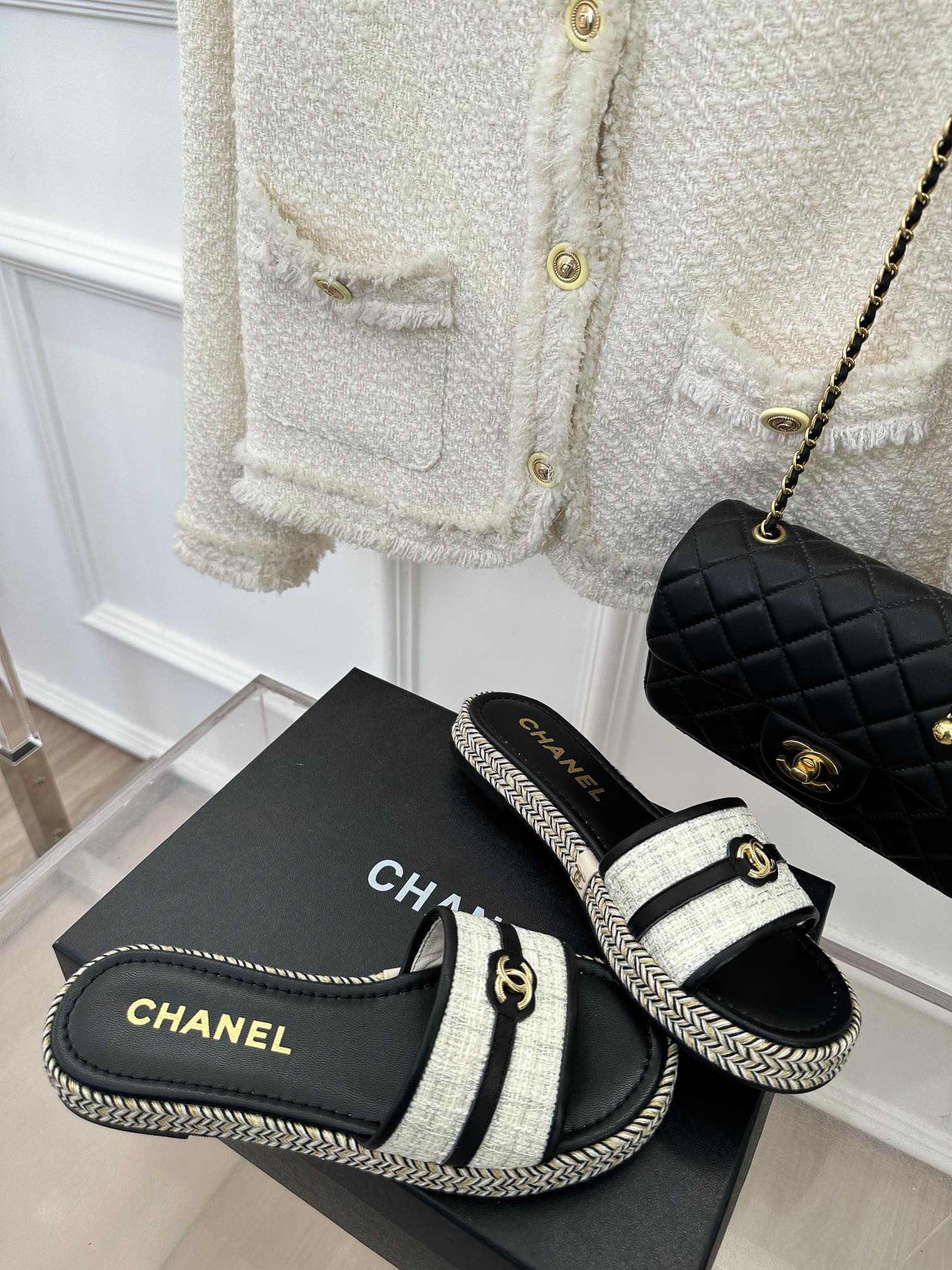 Luxury Shoes Sandals - CHL - 395
