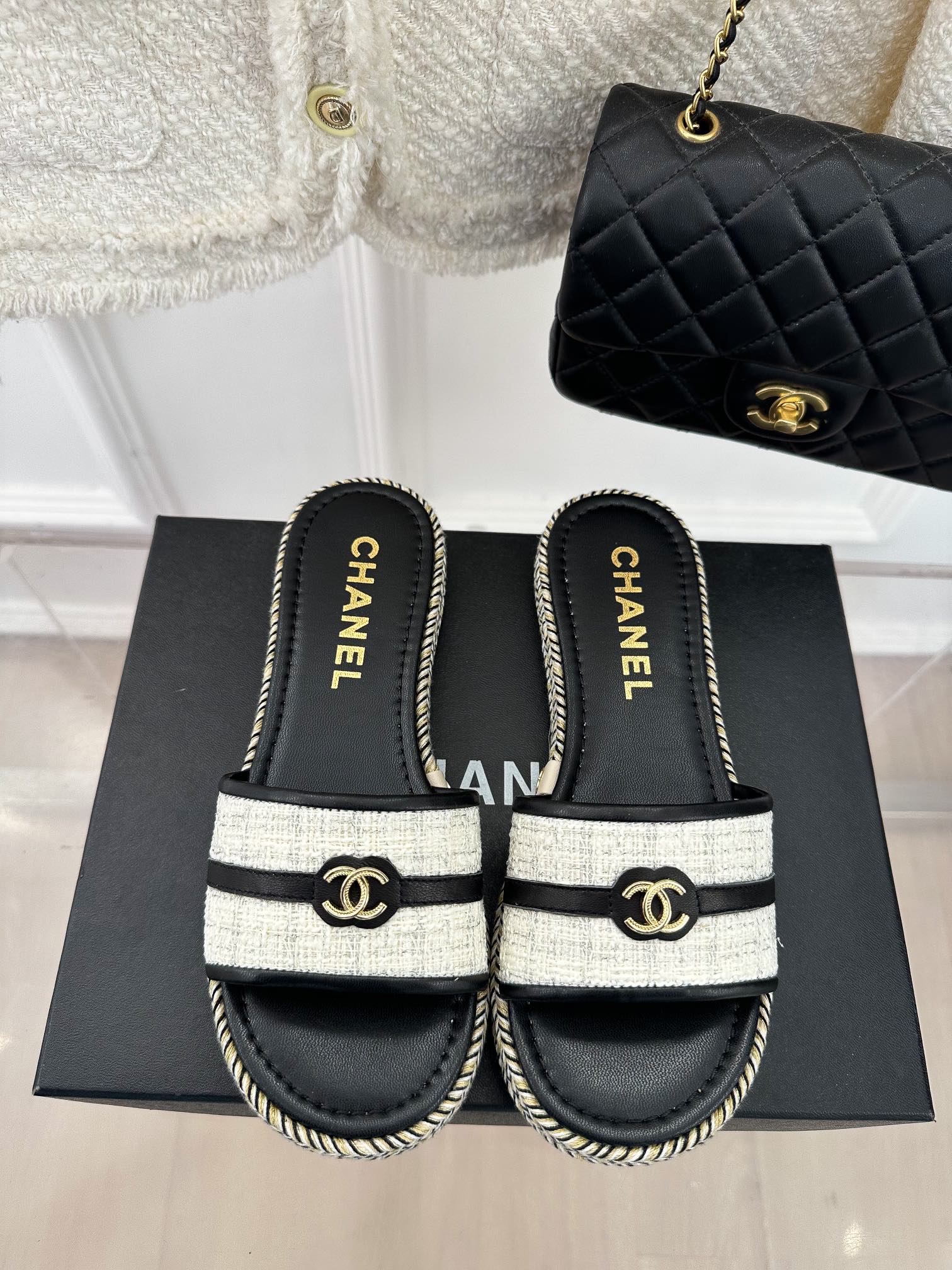 Luxury Shoes Sandals - CHL - 395