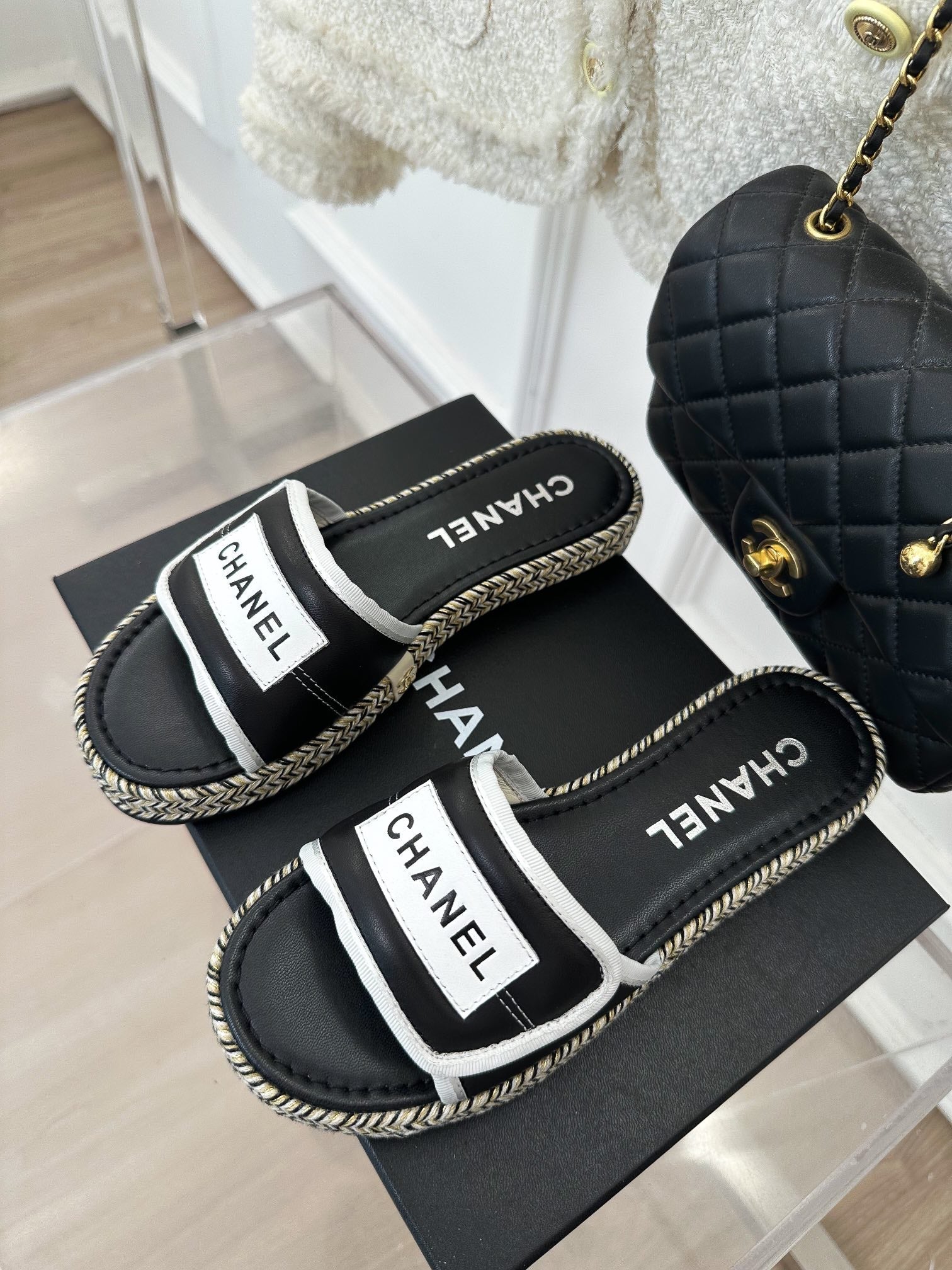 Luxury Shoes Sandals - CHL - 332