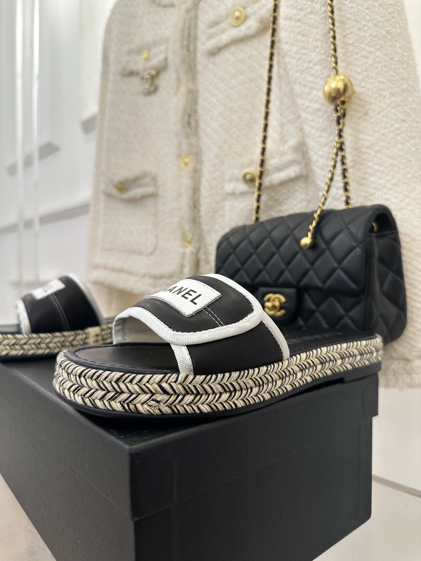 Luxury Shoes Sandals - CHL - 332