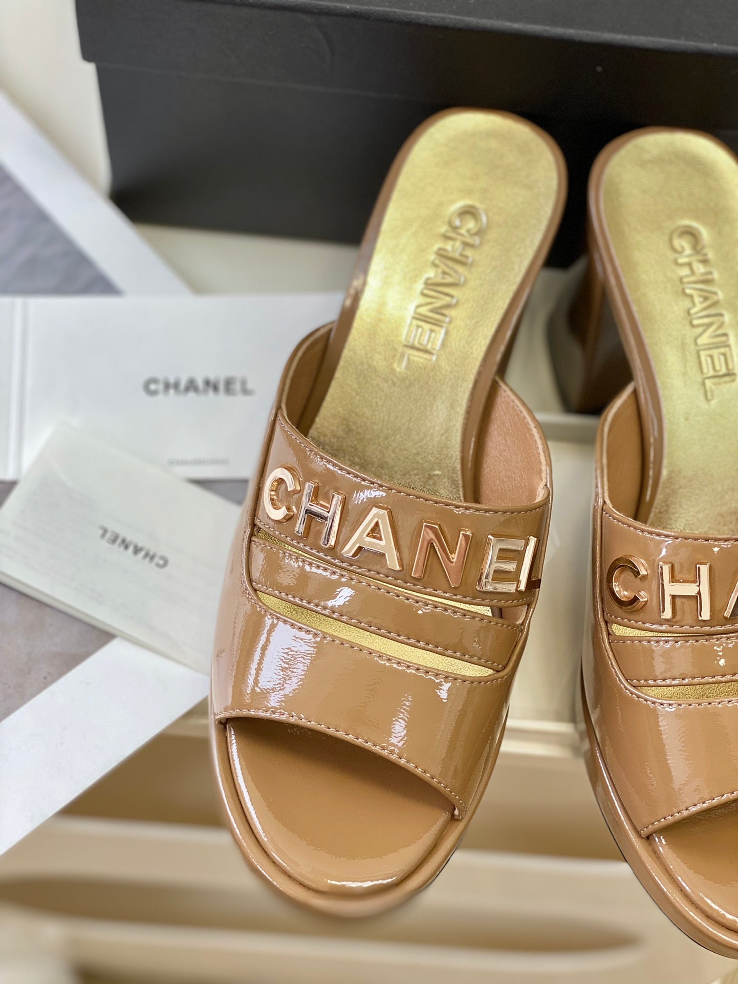 Luxury Shoes Sandals - CHL - 206