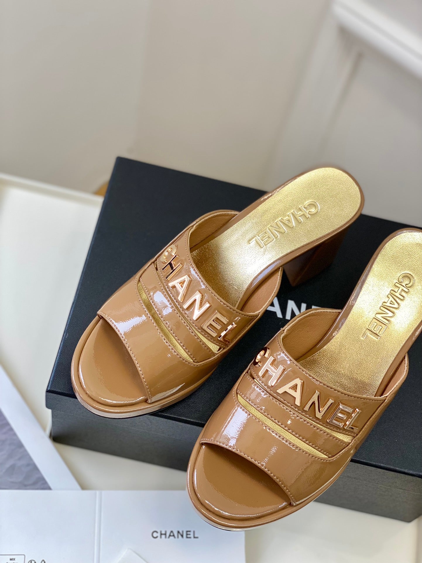 Luxury Shoes Sandals - CHL - 206
