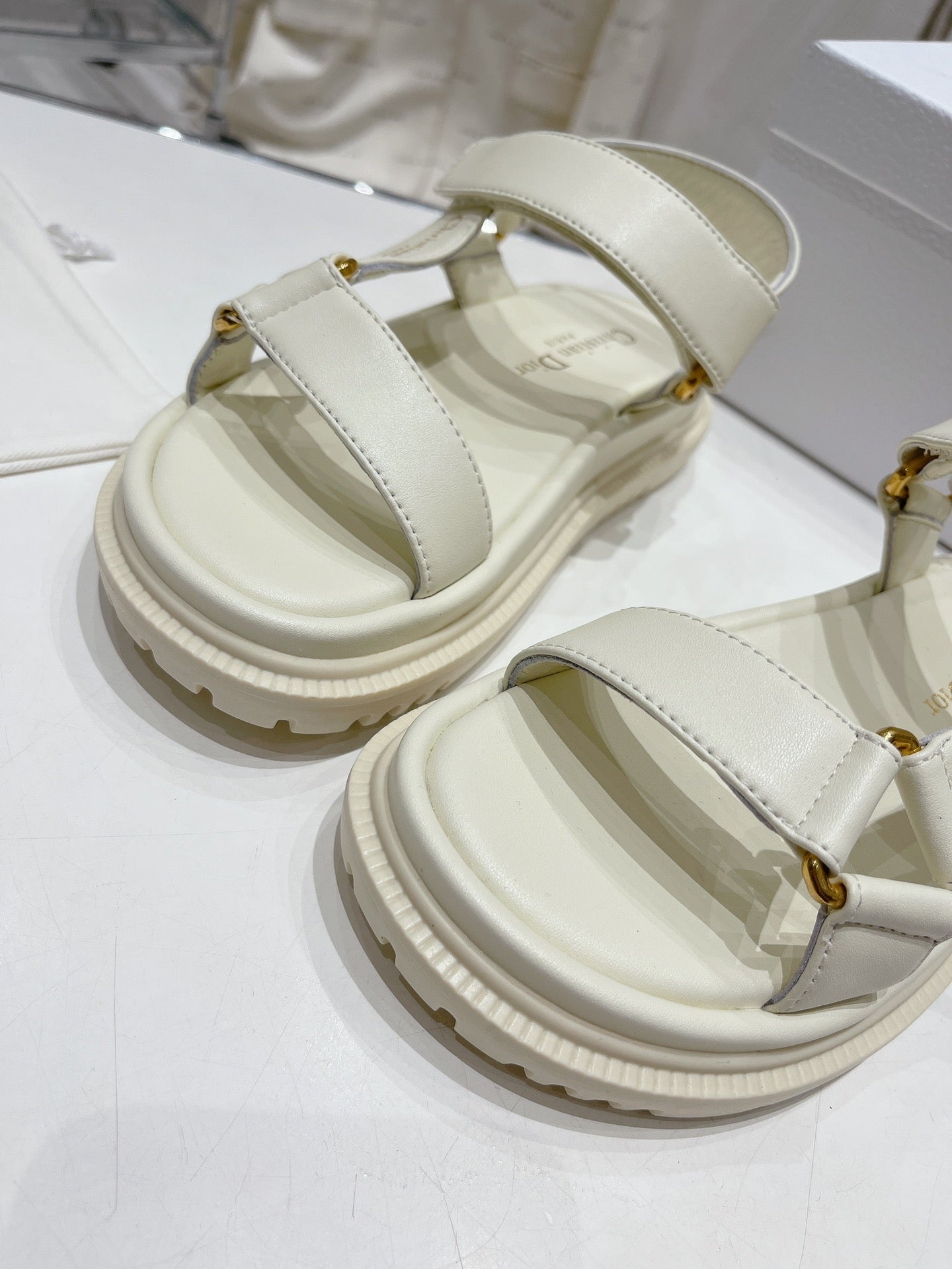 Luxury Shoes - DIR - 242