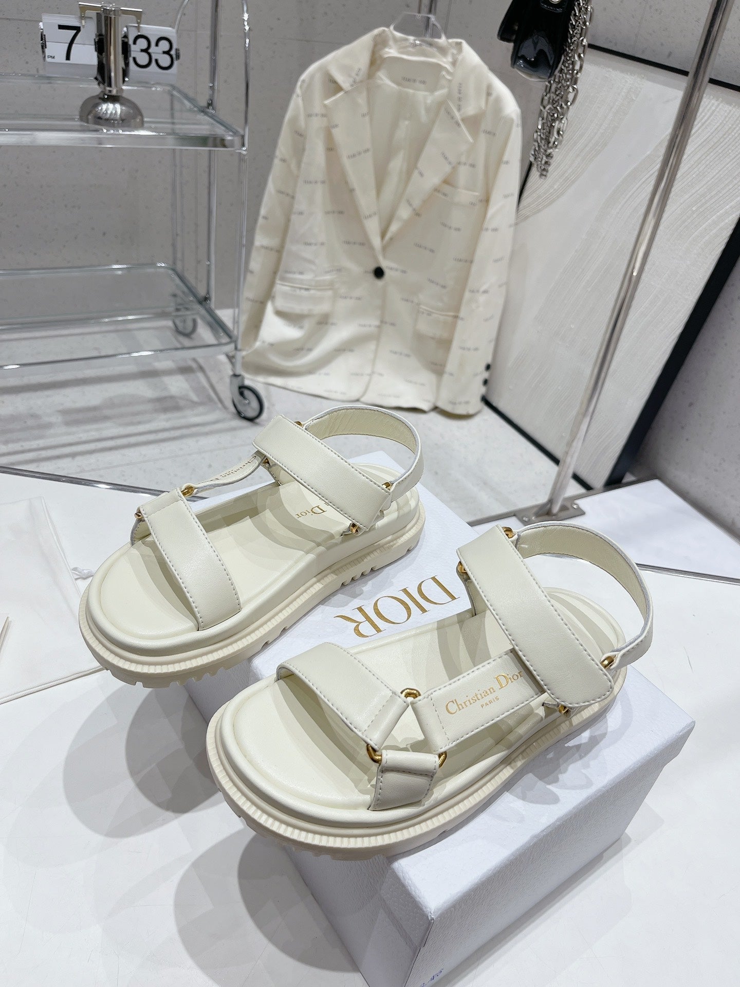 Luxury Shoes - DIR - 242