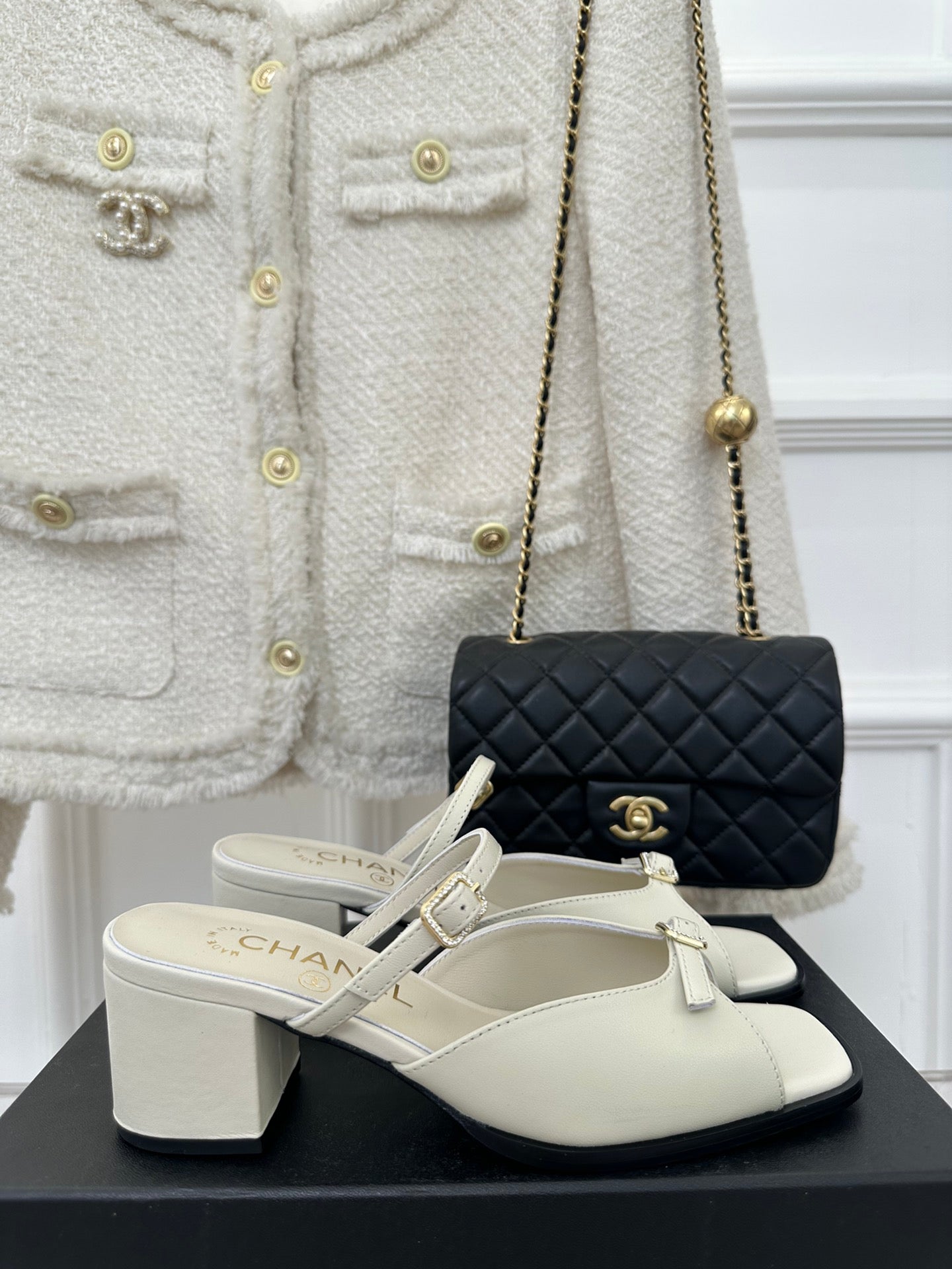 Luxury Shoes Sandals - CHL - 243