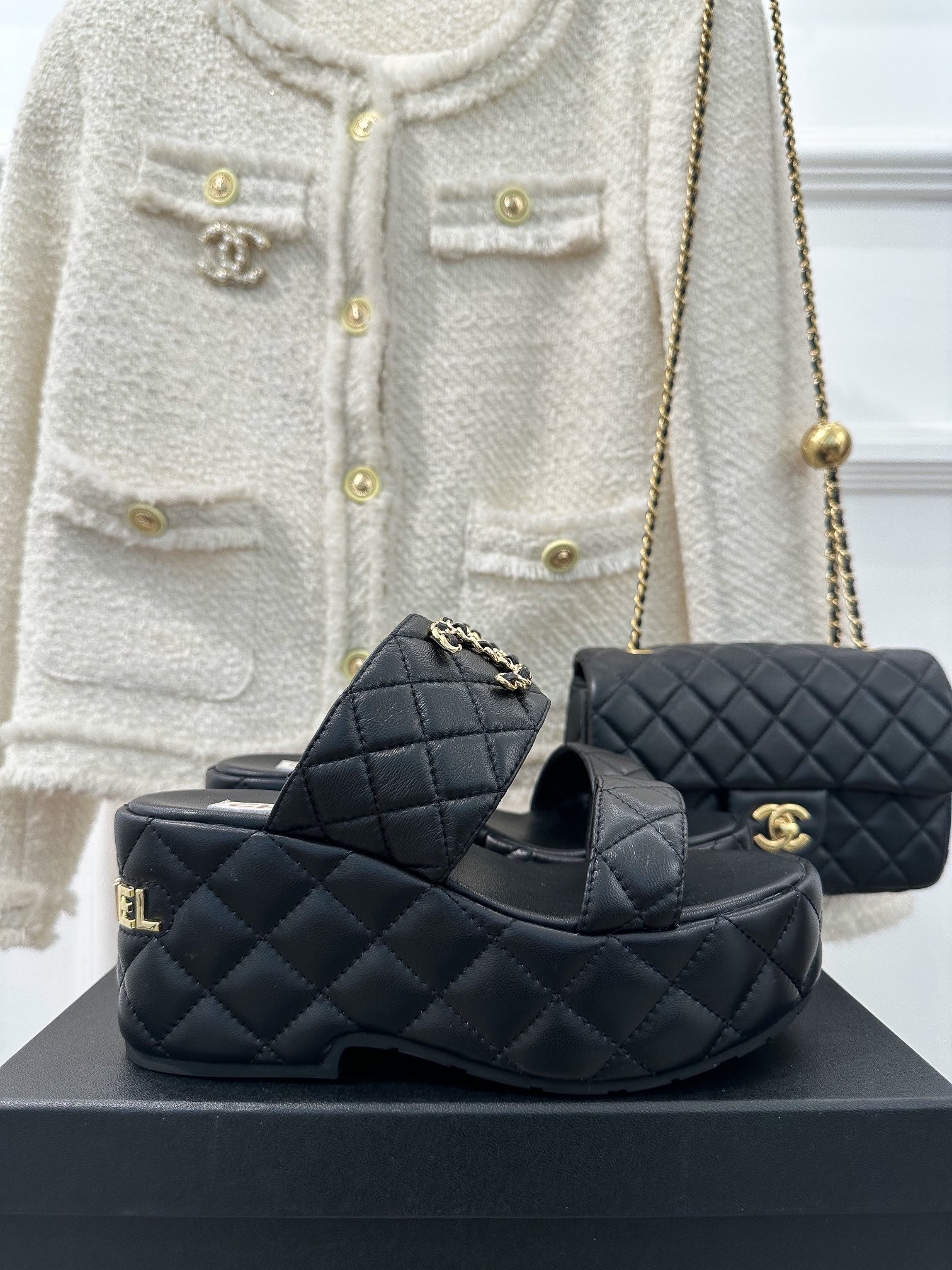 Luxury Shoes Sandals - CHL - 196